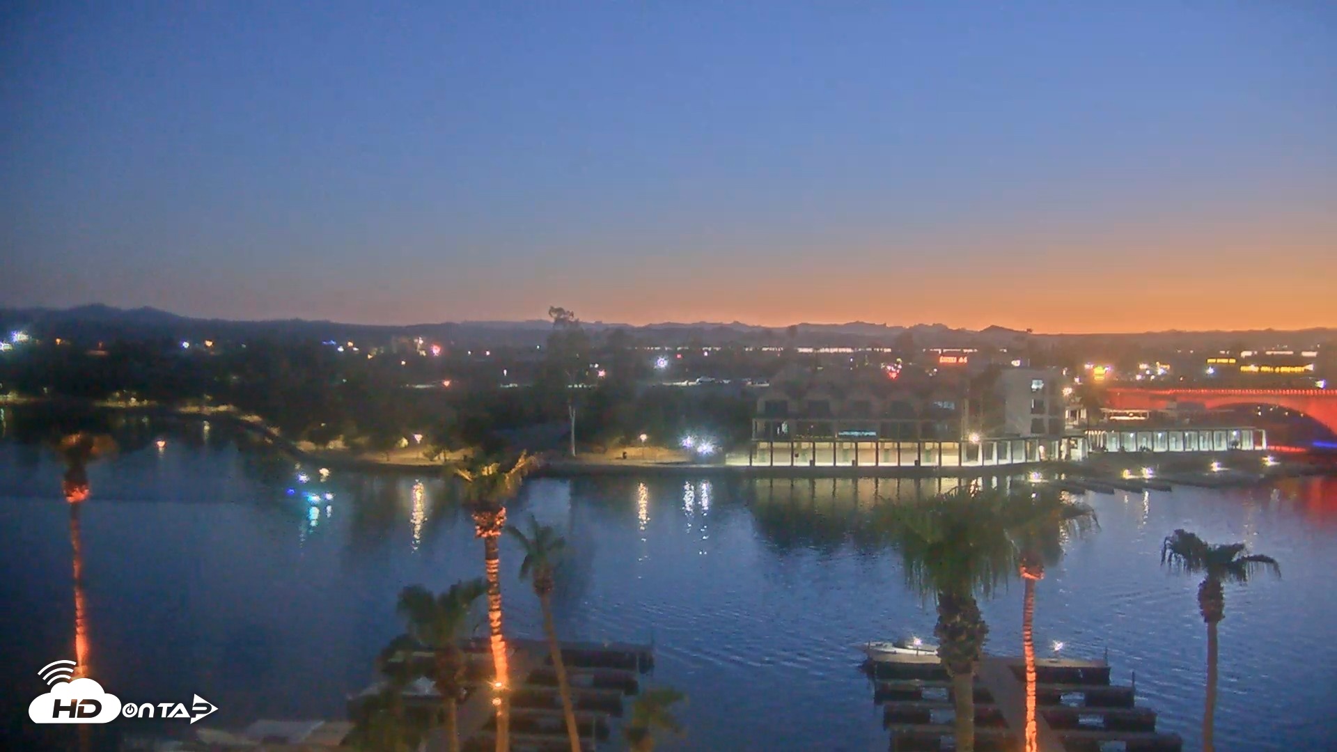 Snapshot of Lake Havasu London Bridge Live Webcam taken Jul 30, 2026, 8:14pm MST