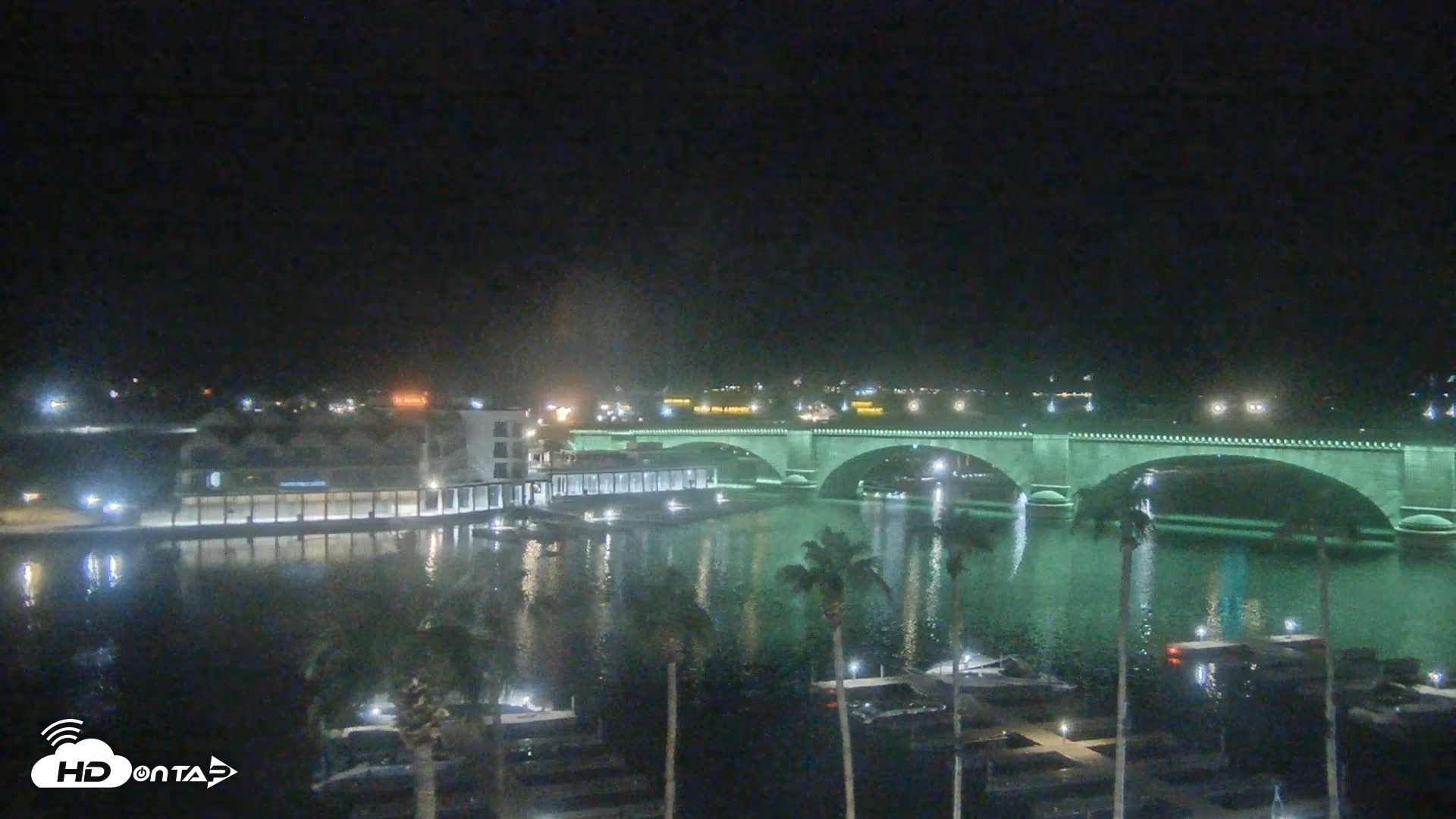 Snapshot of Lake Havasu London Bridge Live Webcam taken Oct 13, 2026, 10:35pm MST