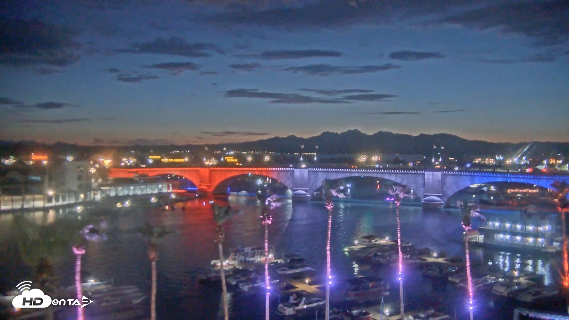 Snapshot of Lake Havasu London Bridge Live Webcam taken Jul 25, 2026, 8:34pm MST