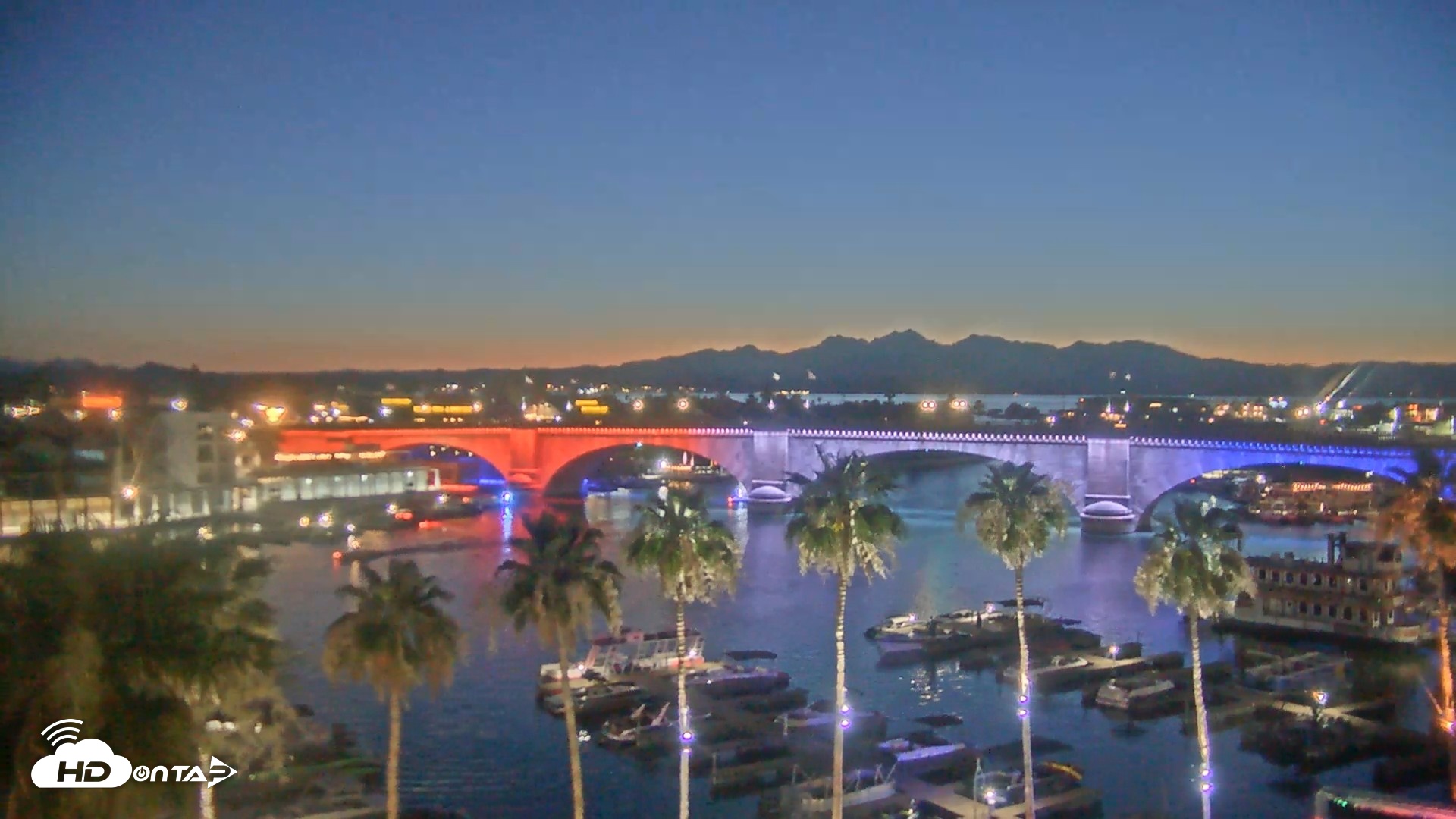 Snapshot of Lake Havasu London Bridge Live Webcam taken Jun 5, 2026, 8:31pm MST