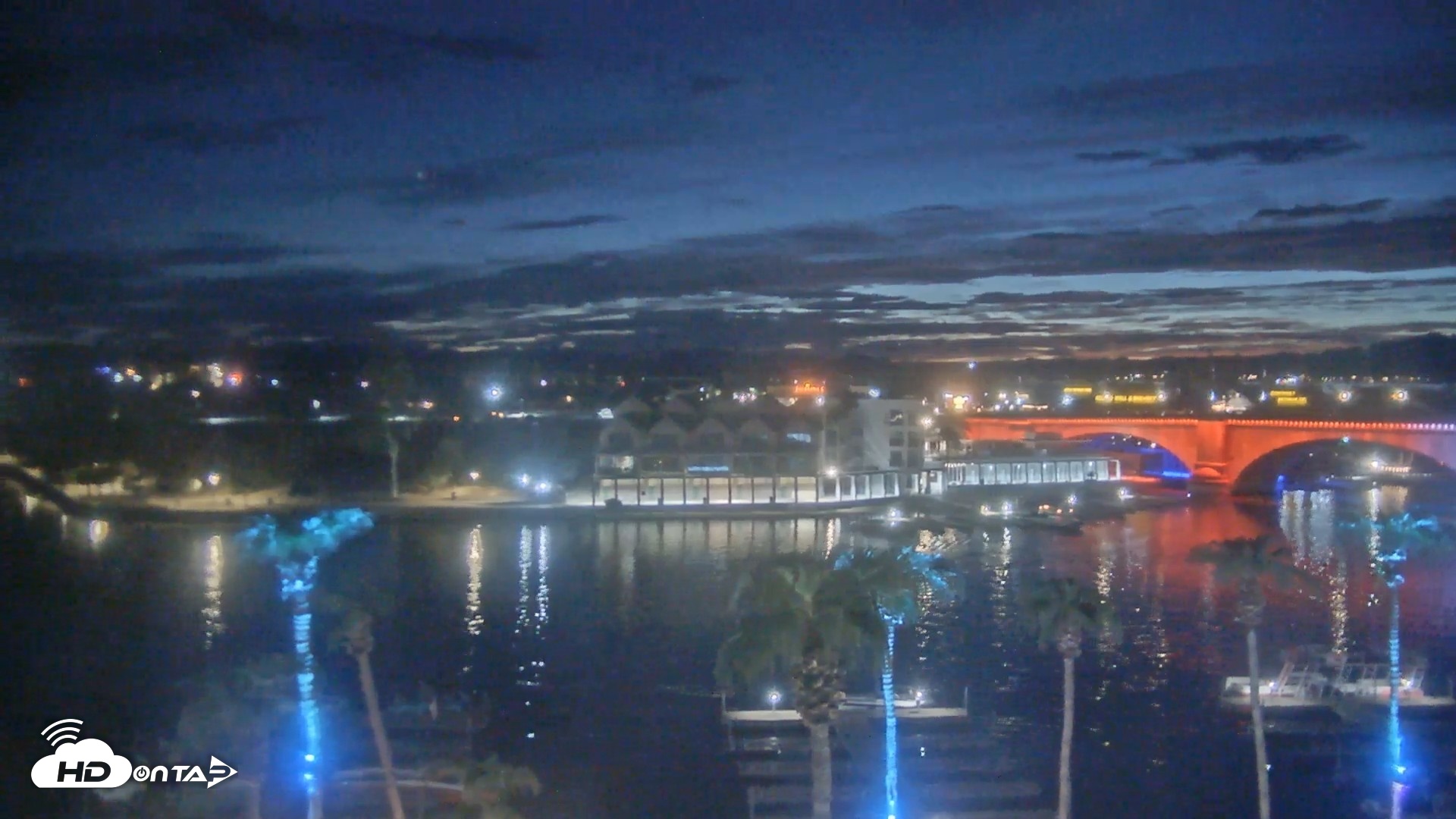 Snapshot of Lake Havasu London Bridge Live Webcam taken Sep 7, 2026, 7:42pm MST