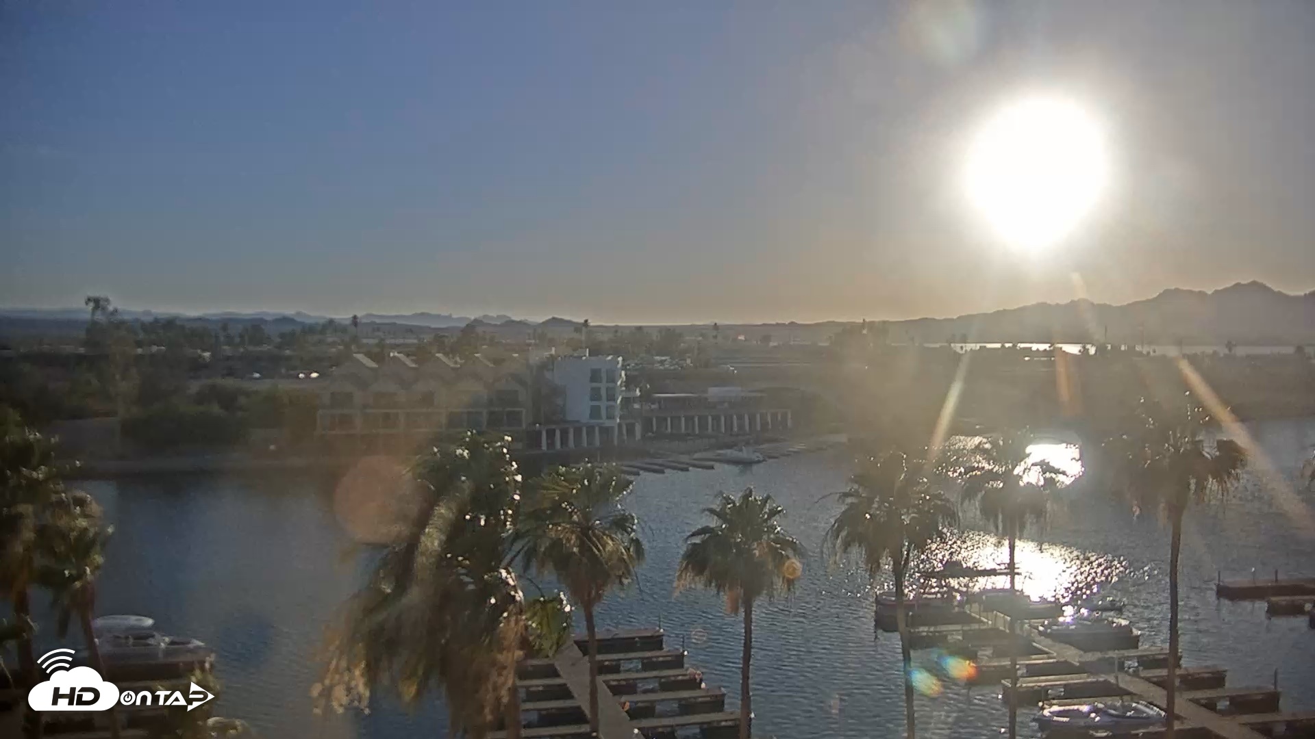 Snapshot of Lake Havasu London Bridge Live Webcam taken May 19, 2026, 6:48pm MST
