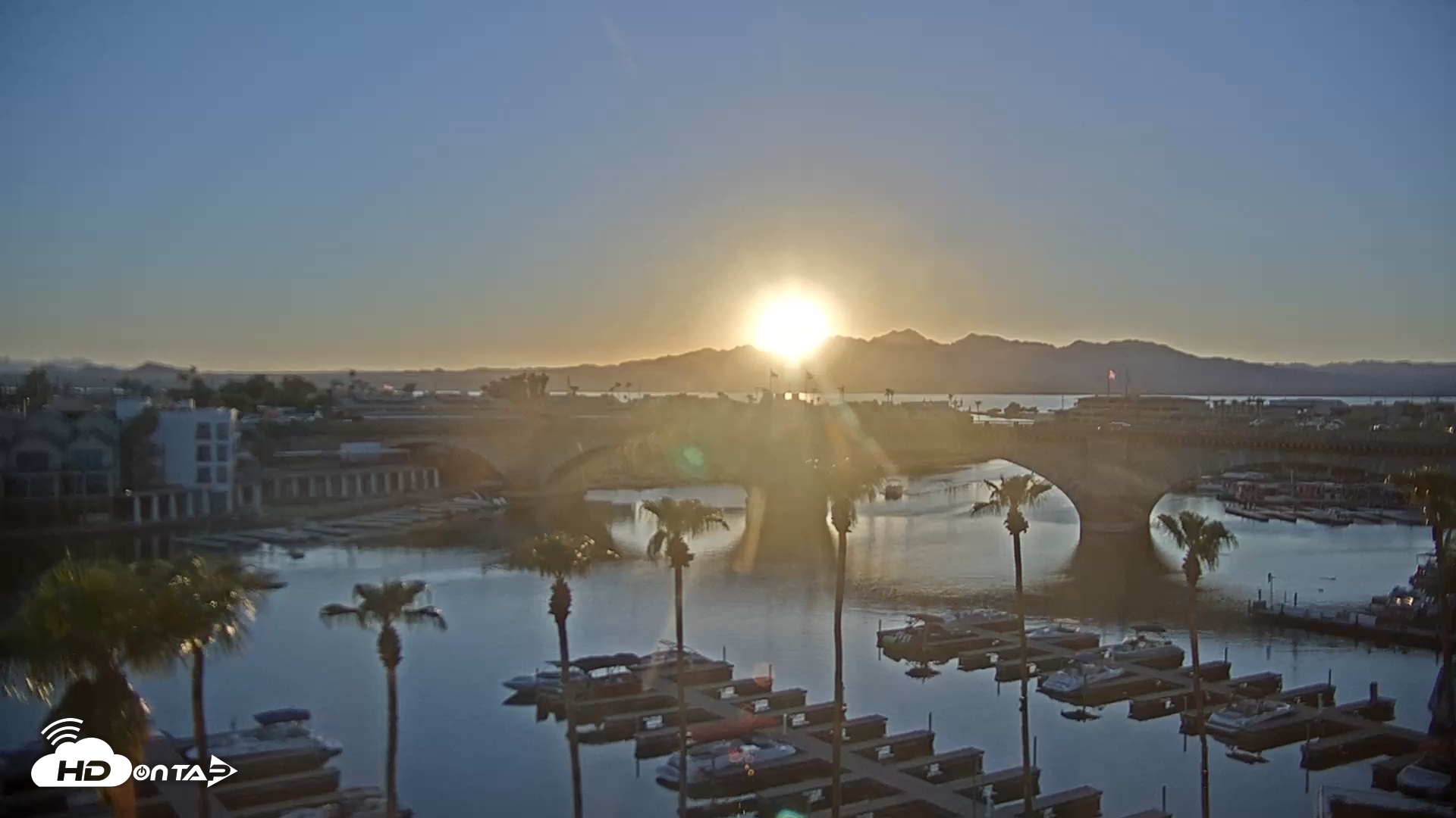 Snapshot of Lake Havasu London Bridge Live Webcam taken Jul 22, 2025, 7:29pm MST