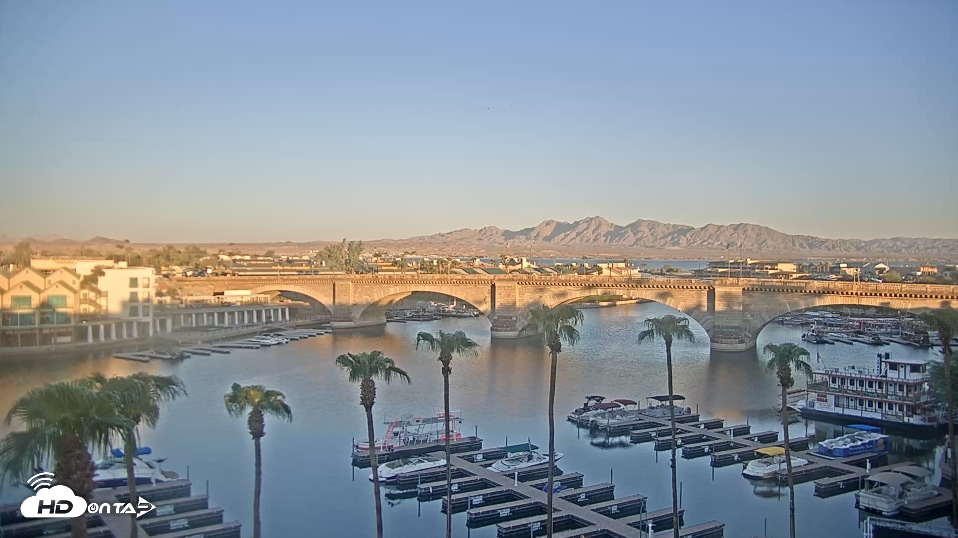 Snapshot of Lake Havasu London Bridge Live Webcam taken Sep 3, 2026, 6:33am MST