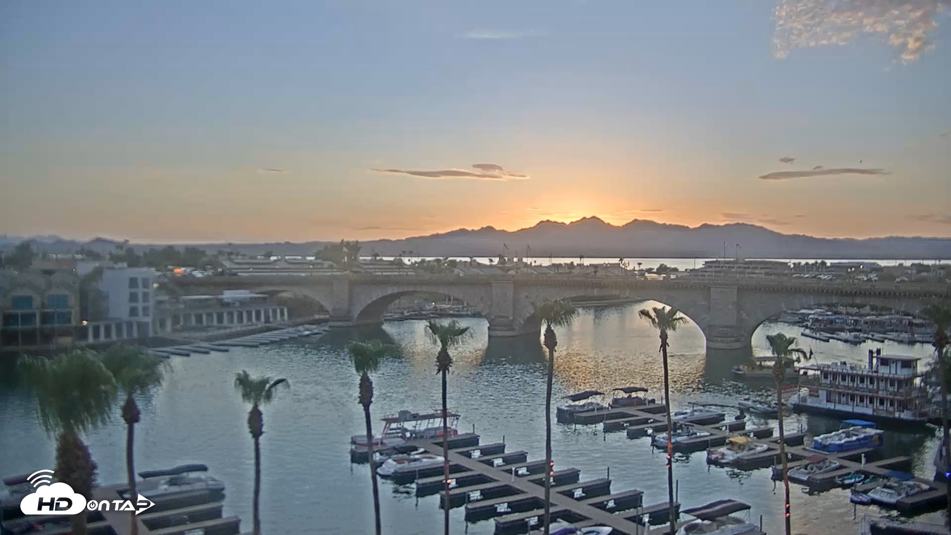 Snapshot of Lake Havasu London Bridge Live Webcam taken Jul 12, 2026, 7:47pm MST