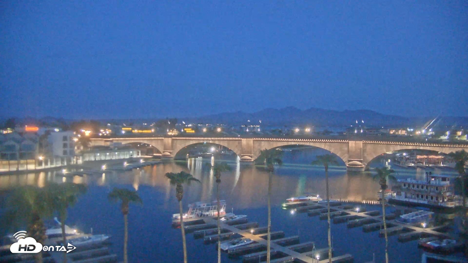 Snapshot of Lake Havasu London Bridge Live Webcam taken Aug 24, 2026, 5:37am MST