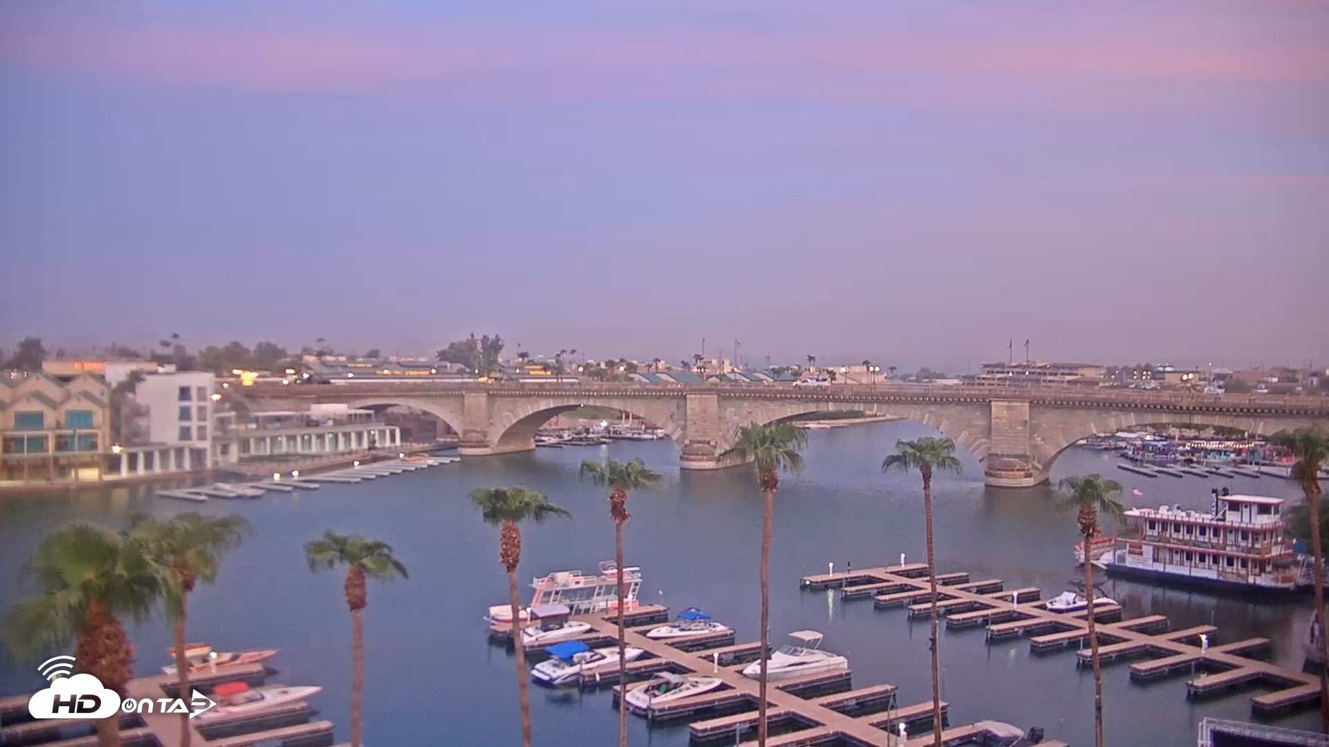 Snapshot of Lake Havasu London Bridge Live Webcam taken Aug 20, 2026, 5:55am MST