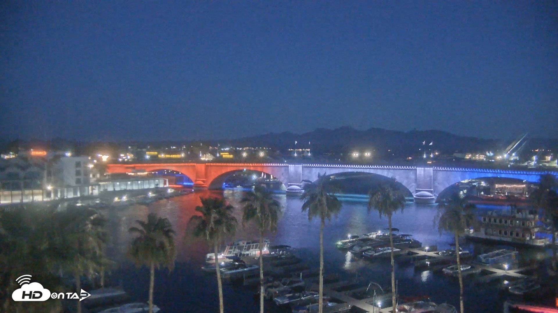 Snapshot of Lake Havasu London Bridge Live Webcam taken Jun 27, 2026, 4:45am MST
