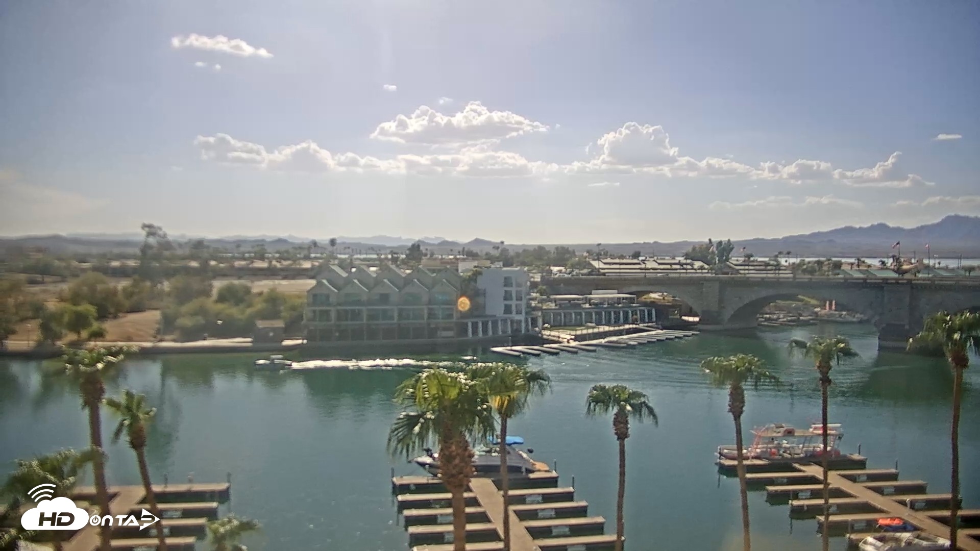 Snapshot of Lake Havasu London Bridge Live Webcam taken Aug 25, 2026, 4:16pm MST