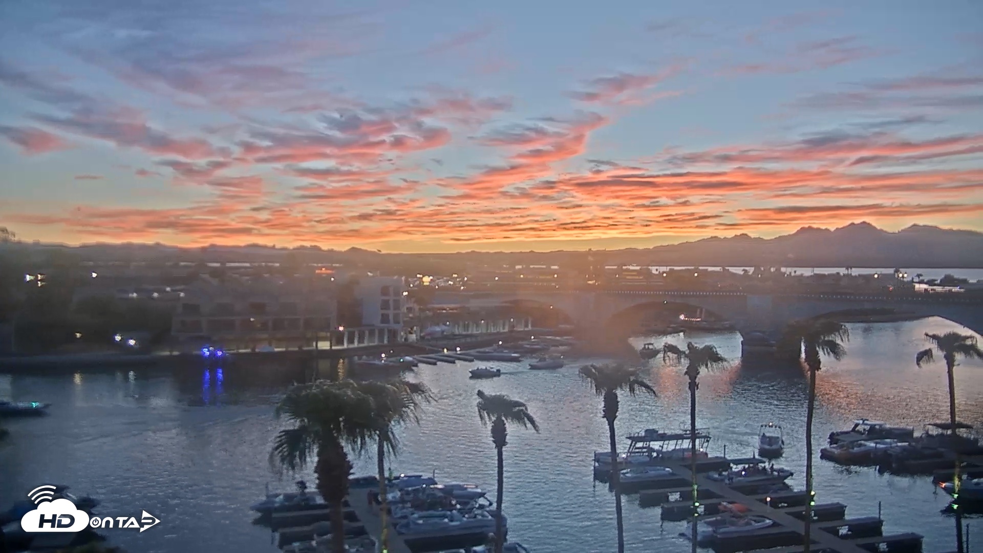 Snapshot of Lake Havasu London Bridge Live Webcam taken Sep 4, 2026, 7:14pm MST