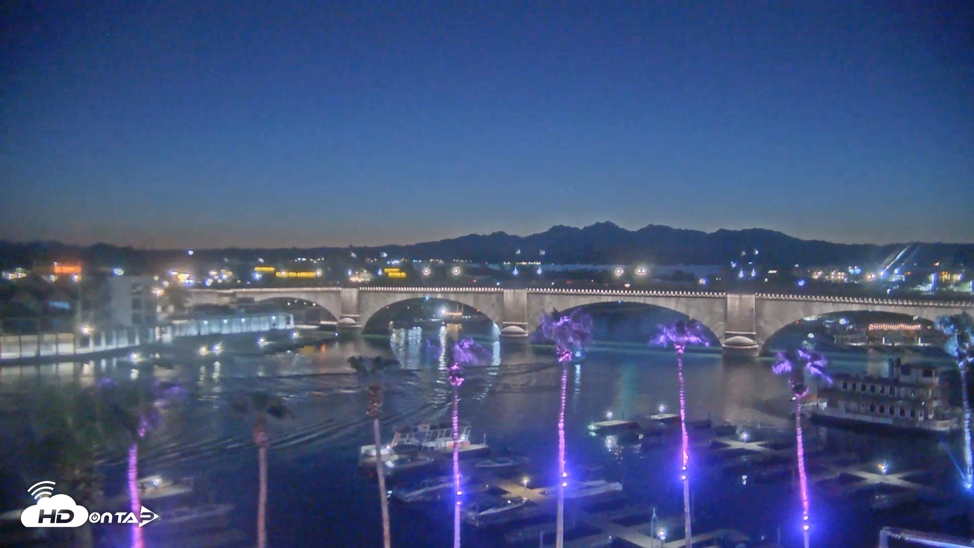 Snapshot of Lake Havasu London Bridge Live Webcam taken Aug 19, 2026, 8:07pm MST