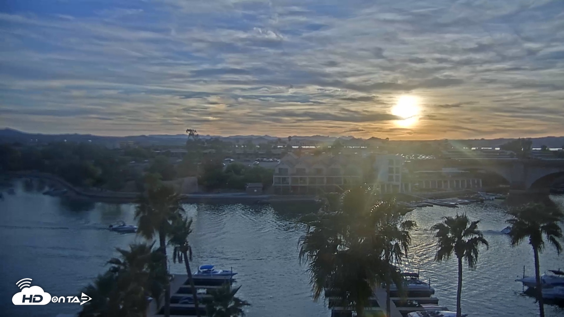 Snapshot of Lake Havasu London Bridge Live Webcam taken Mar 21, 2026, 6:30pm MST