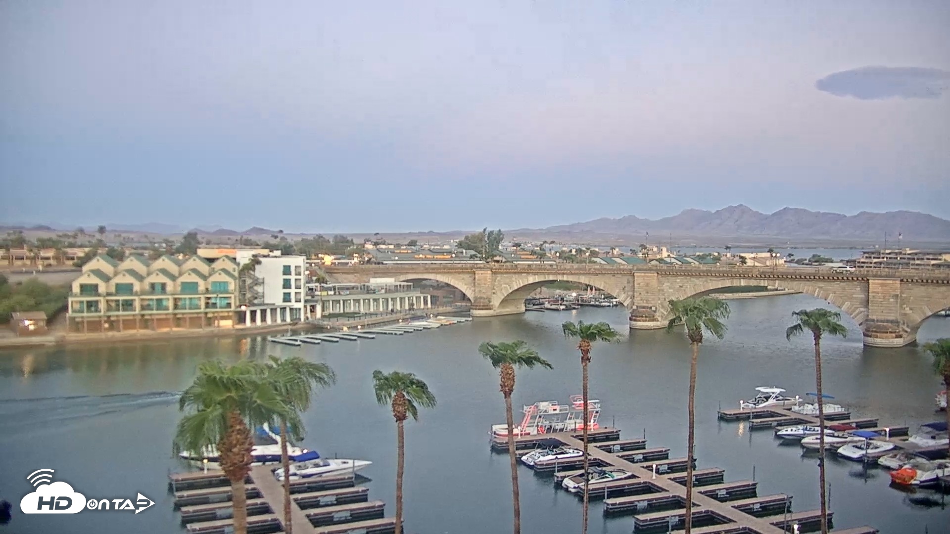 Snapshot of Lake Havasu London Bridge Live Webcam taken Sep 15, 2026, 6:14am MST