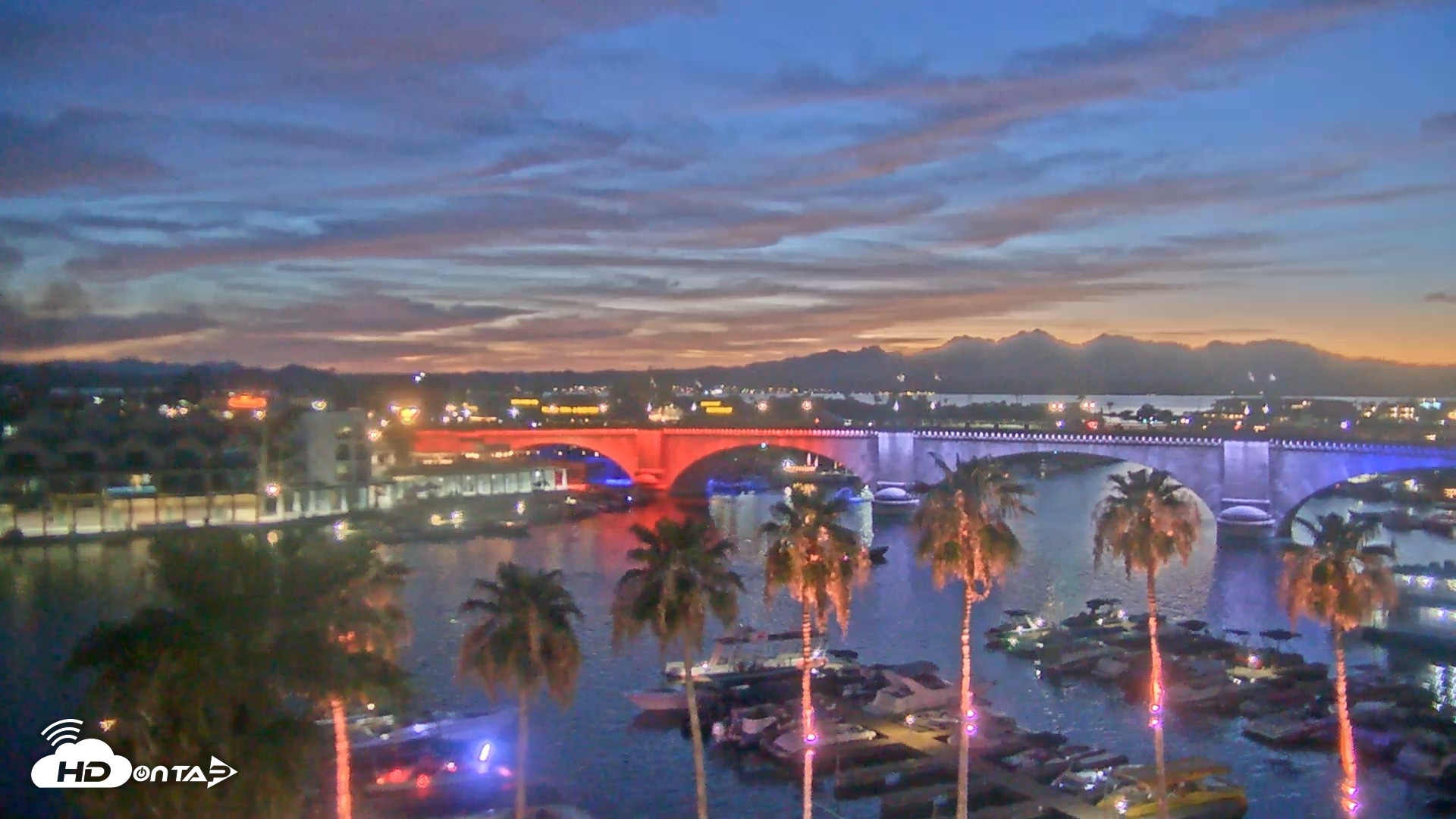 Snapshot of Lake Havasu London Bridge Live Webcam taken Jul 3, 2026, 8:31pm MST