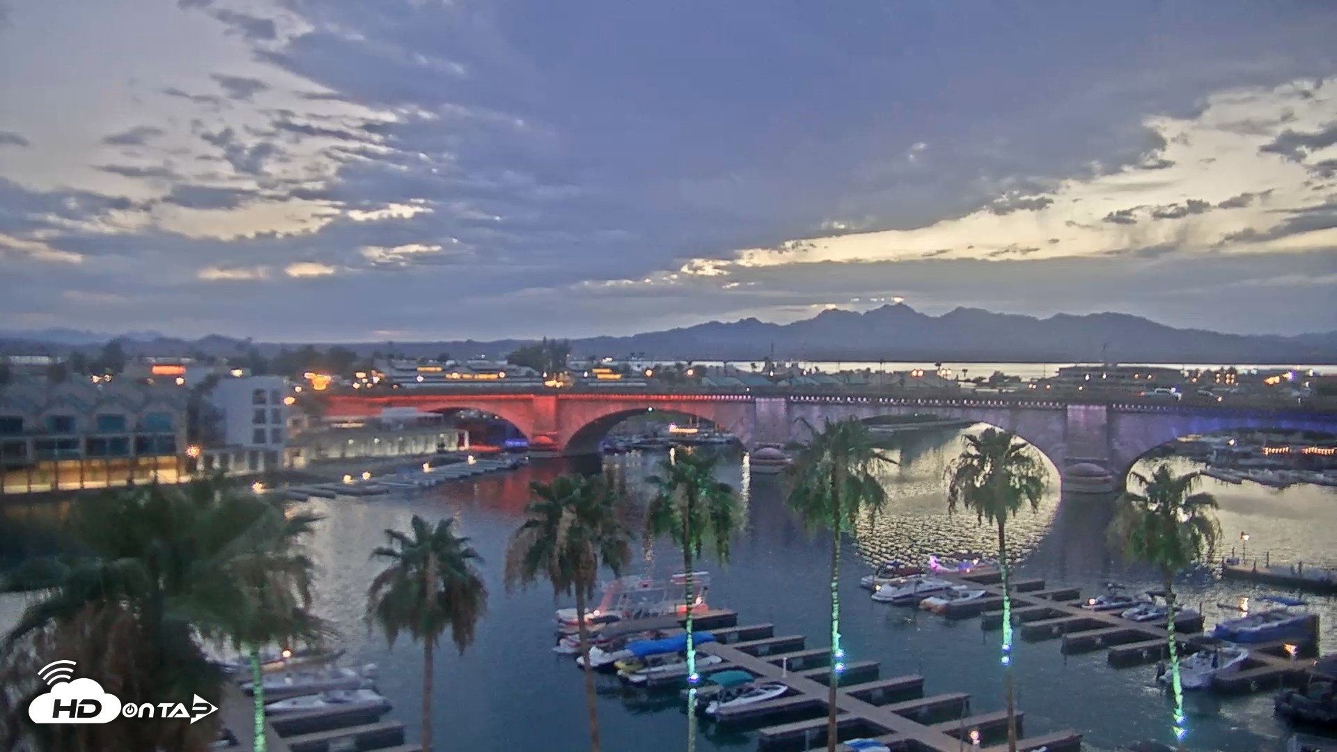 Snapshot of Lake Havasu London Bridge Live Webcam taken Jun 23, 2026, 8:11pm MST