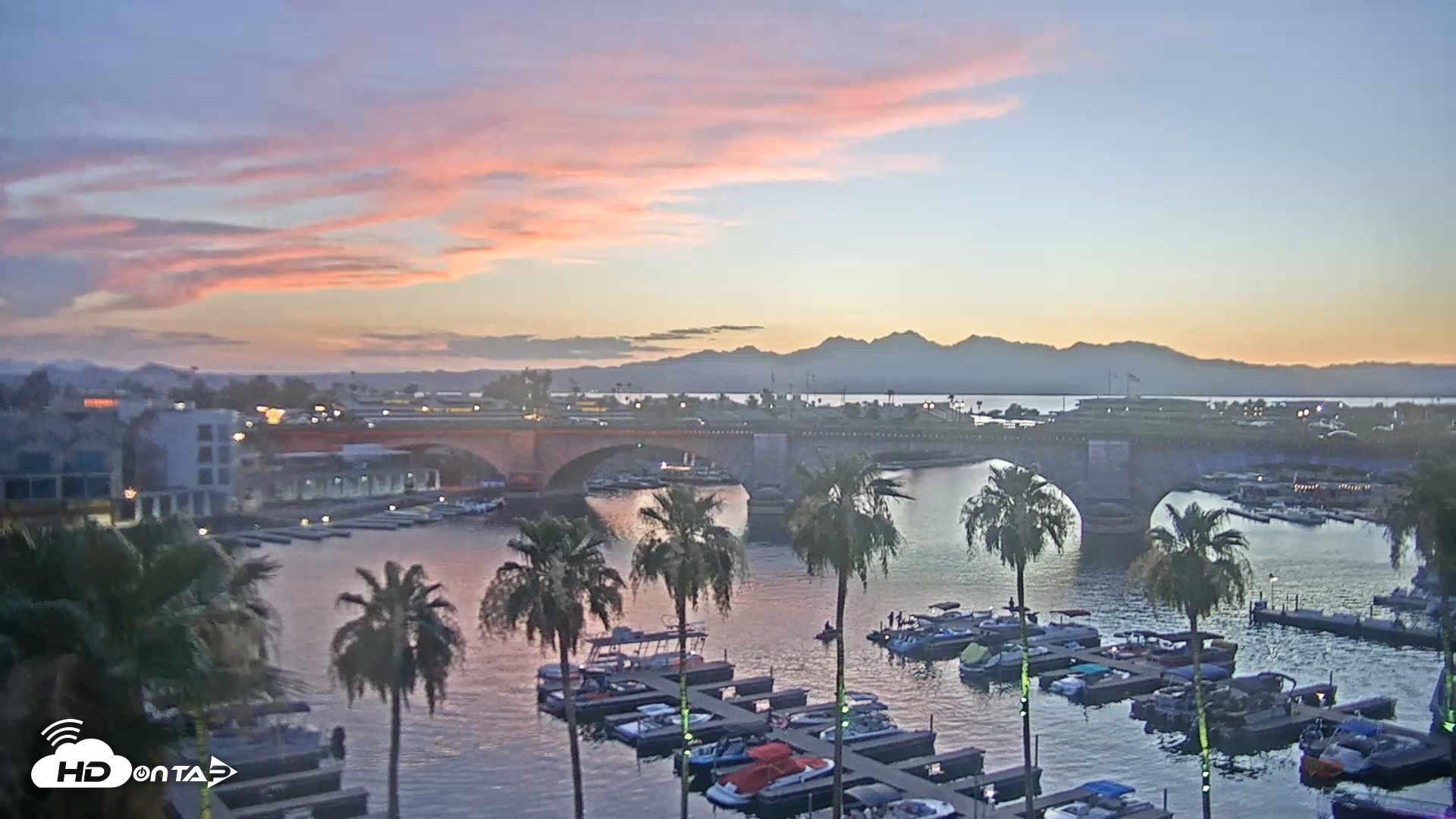 Snapshot of Lake Havasu London Bridge Live Webcam taken Jun 16, 2026, 8:07pm MST