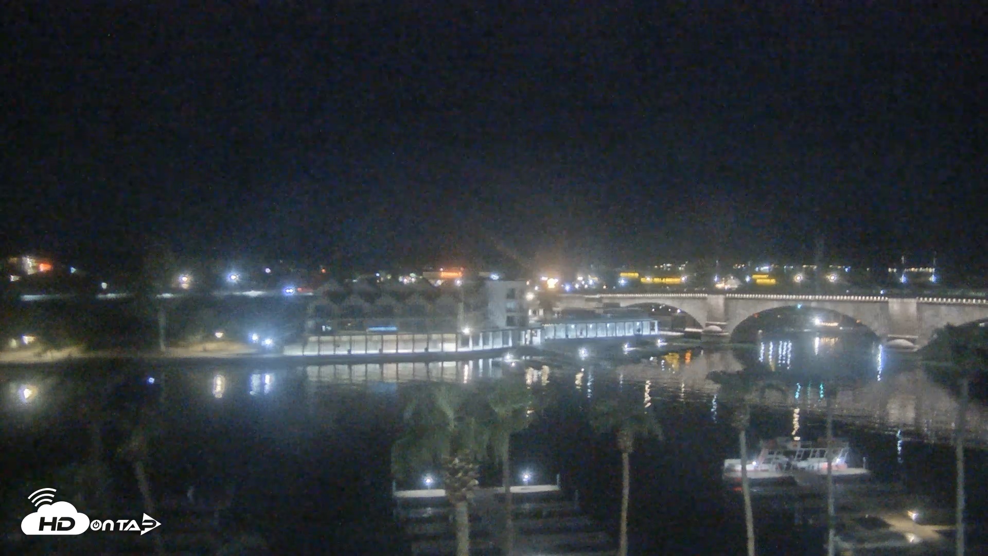 Snapshot of Lake Havasu London Bridge Live Webcam taken Aug 25, 2026, 8:54pm MST