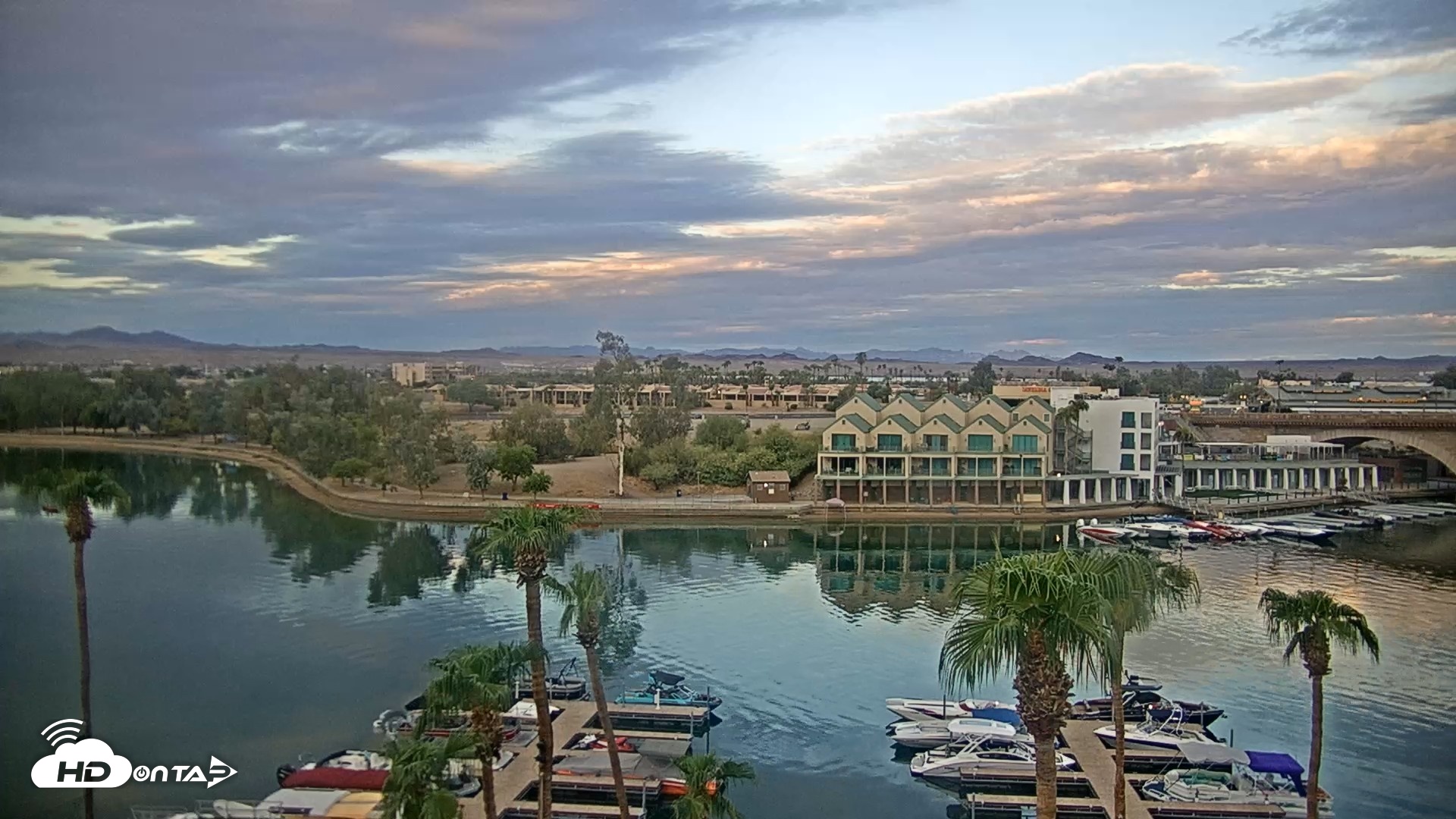 Snapshot of Lake Havasu London Bridge Live Webcam taken Sep 7, 2026, 6:27am MST