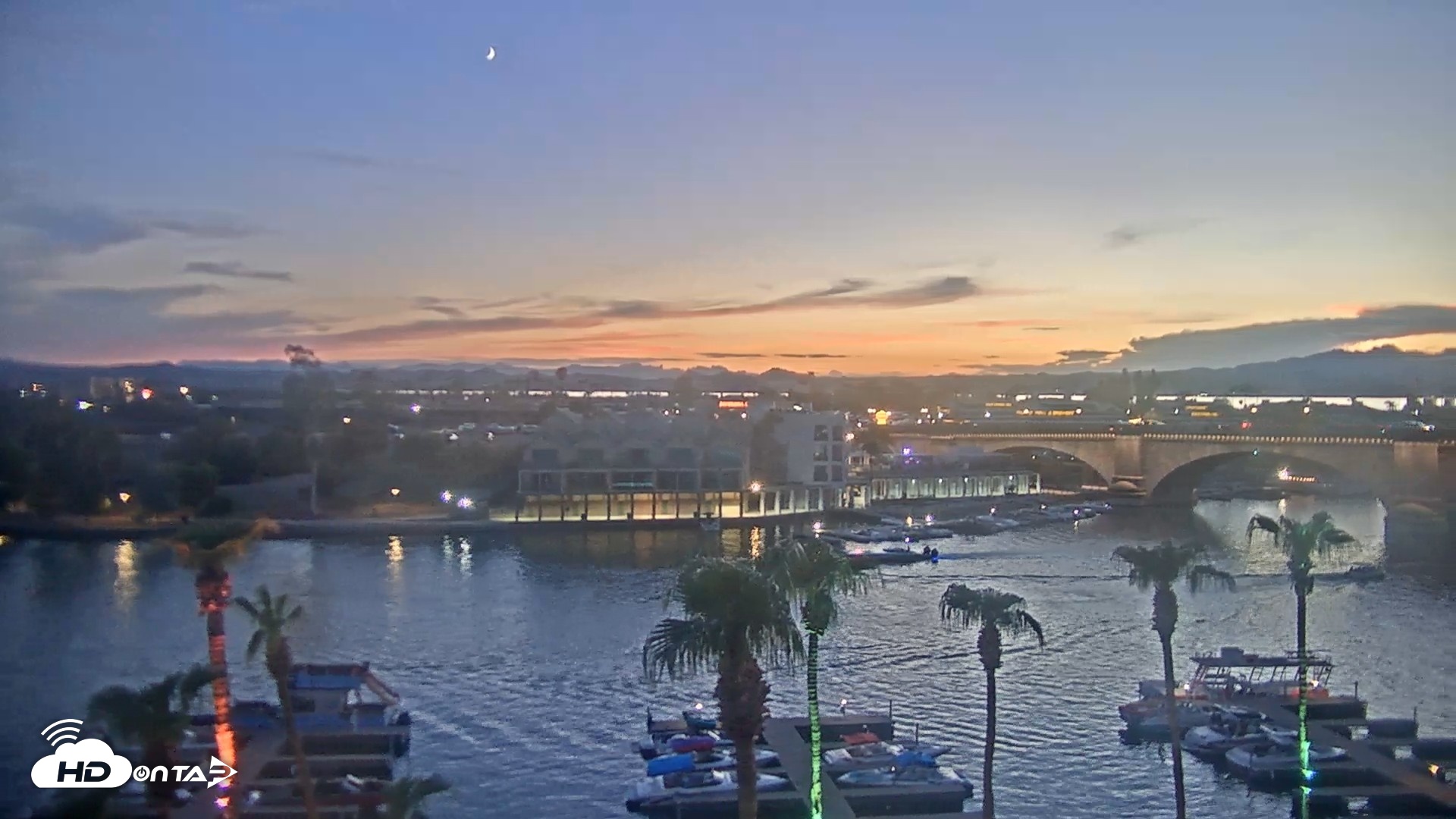 Snapshot of Lake Havasu London Bridge Live Webcam taken Aug 15, 2026, 7:46pm MST