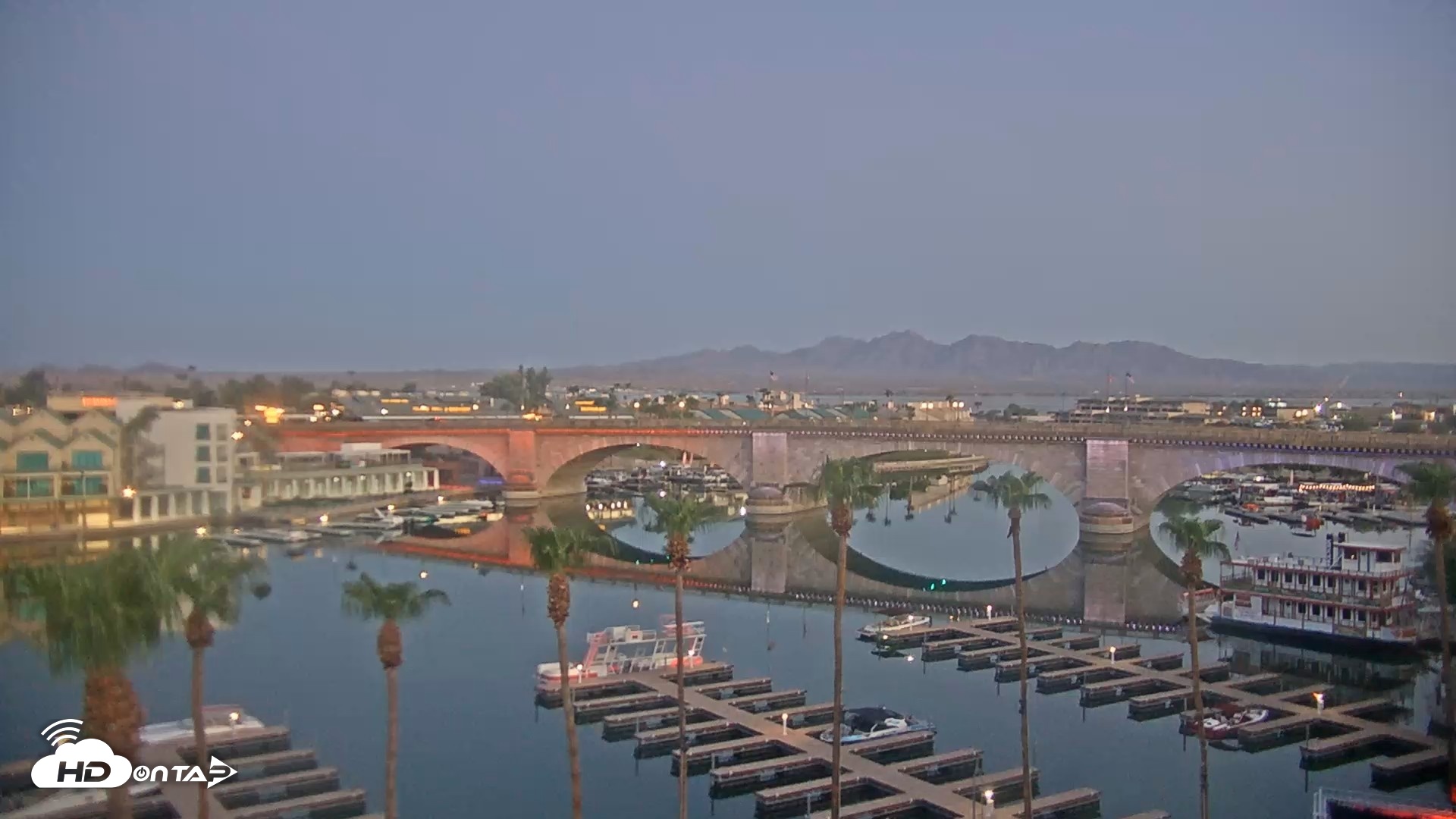 Snapshot of Lake Havasu London Bridge Live Webcam taken Jul 23, 2026, 5:25am MST