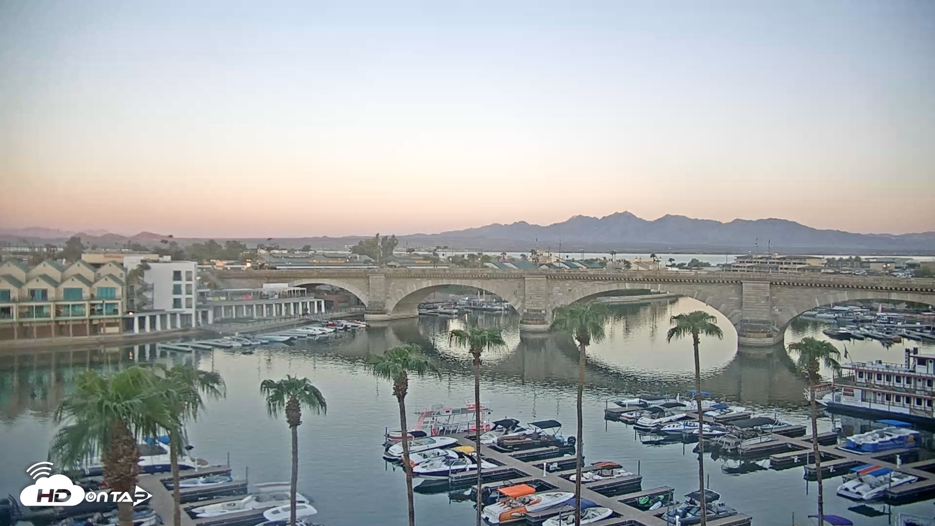 Snapshot of Lake Havasu London Bridge Live Webcam taken Sep 19, 2026, 6:29am MST