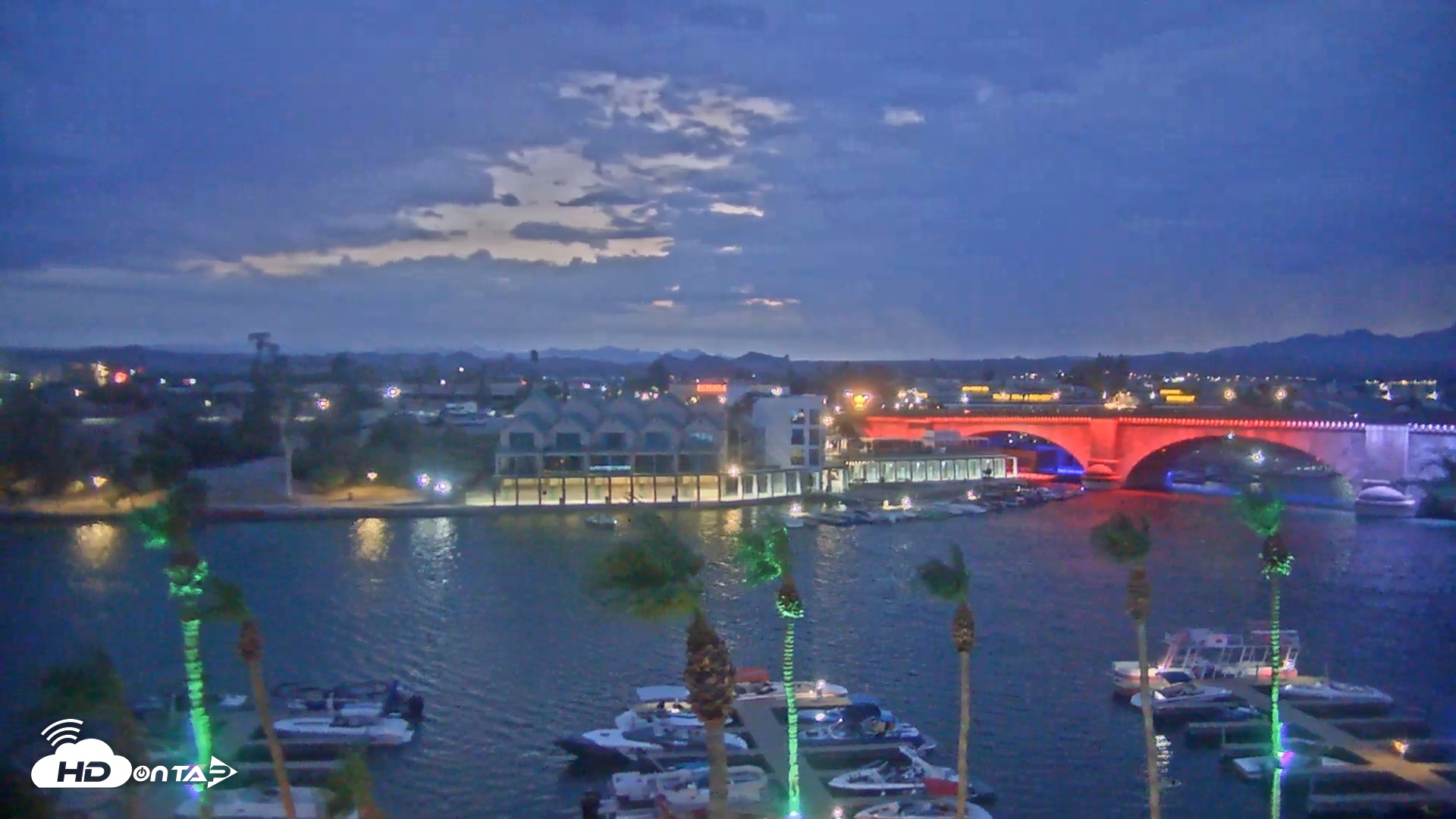 Snapshot of Lake Havasu London Bridge Live Webcam taken Jul 17, 2026, 8:16pm MST