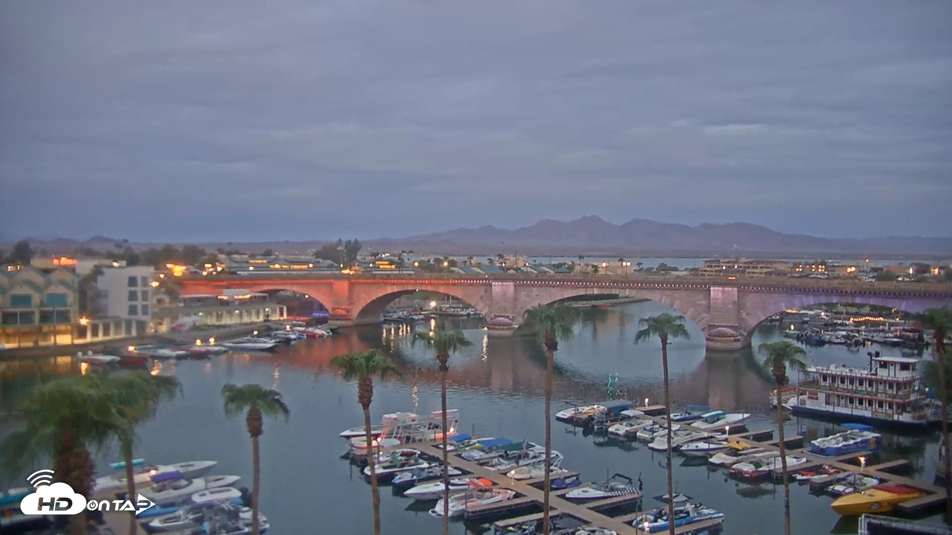 Snapshot of Lake Havasu London Bridge Live Webcam taken Sep 6, 2026, 6:05am MST