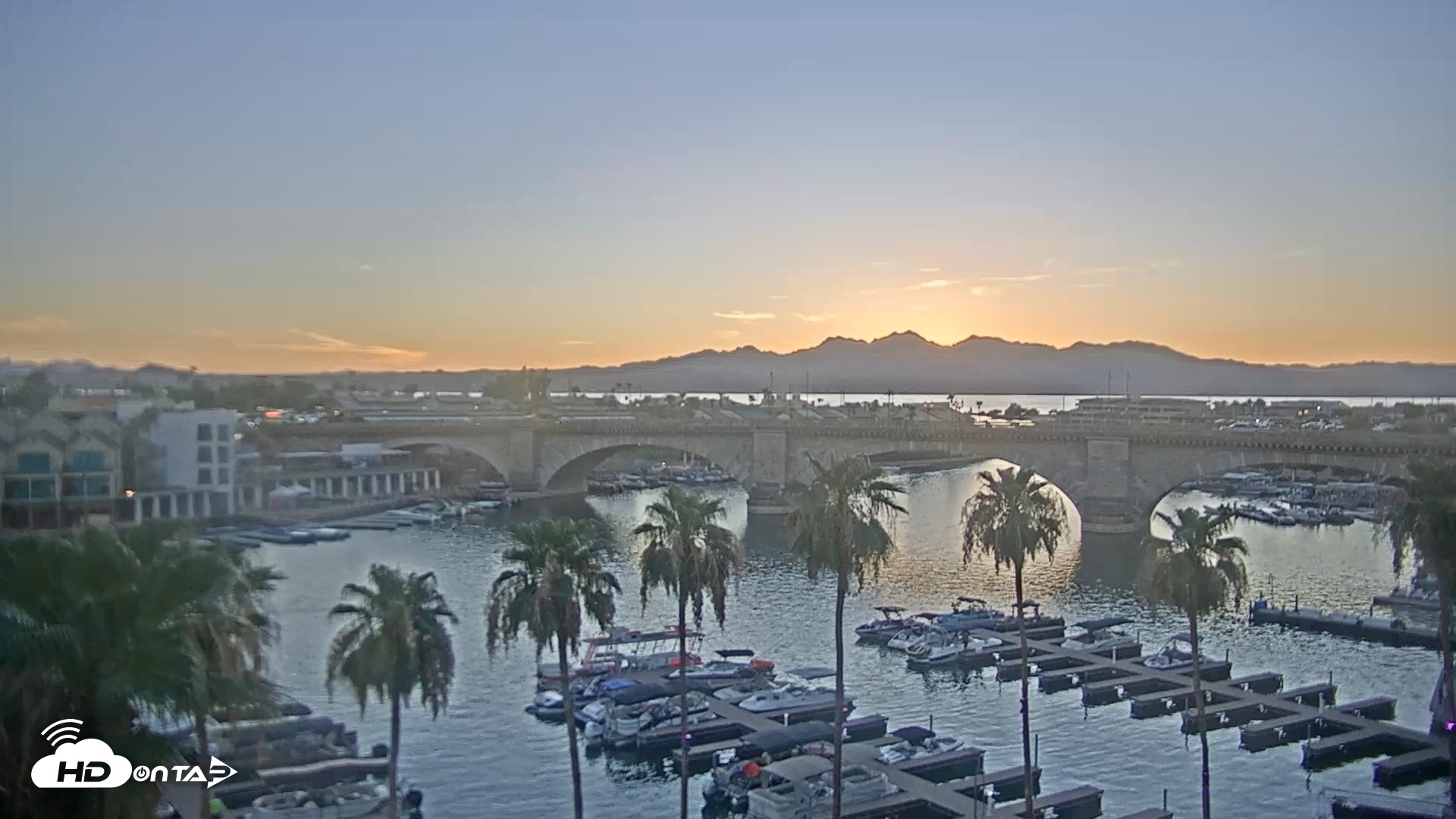 Snapshot of Lake Havasu London Bridge Live Webcam taken Jul 2, 2026, 7:51pm MST