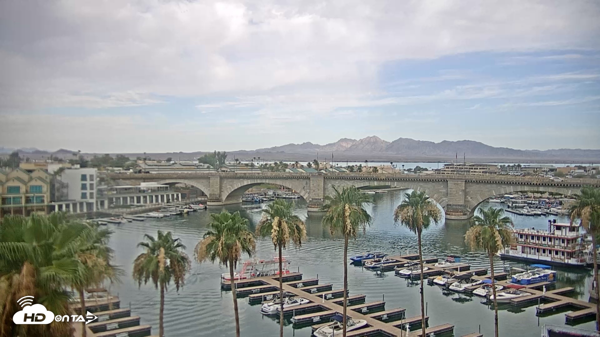 Snapshot of Lake Havasu London Bridge Live Webcam taken Jun 12, 2026, 7:33am MST