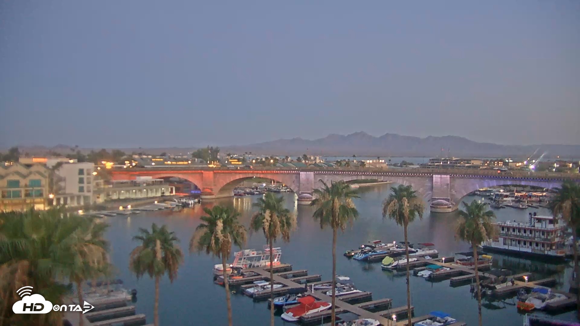Snapshot of Lake Havasu London Bridge Live Webcam taken Jun 17, 2026, 5:05am MST