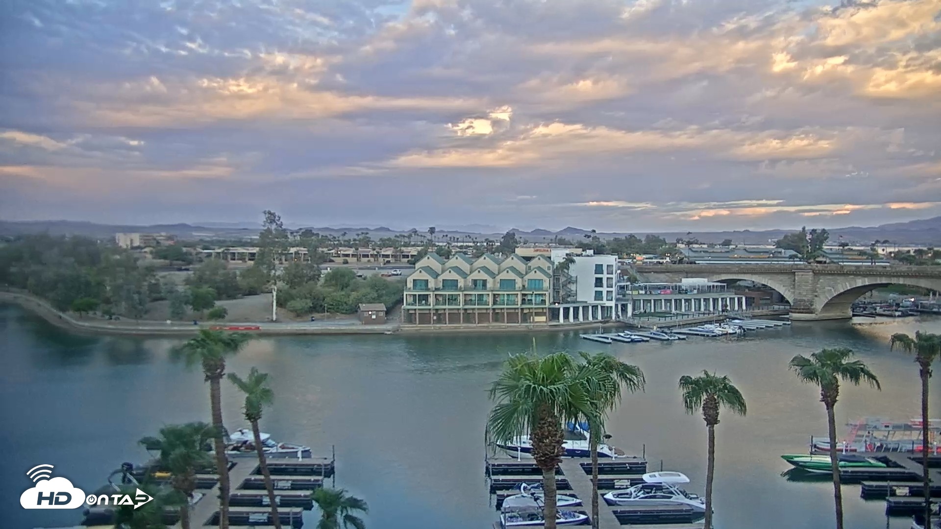 Snapshot of Lake Havasu London Bridge Live Webcam taken Sep 21, 2026, 6:43am MST