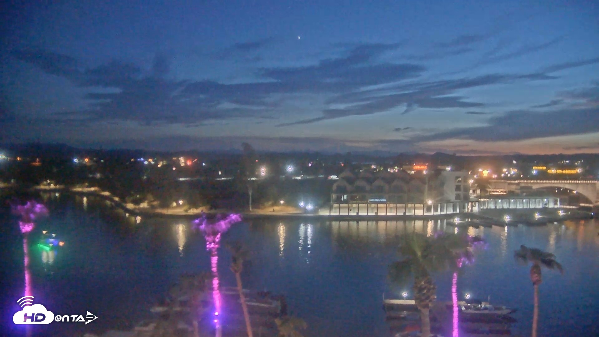Snapshot of Lake Havasu London Bridge Live Webcam taken Aug 23, 2026, 7:53pm MST