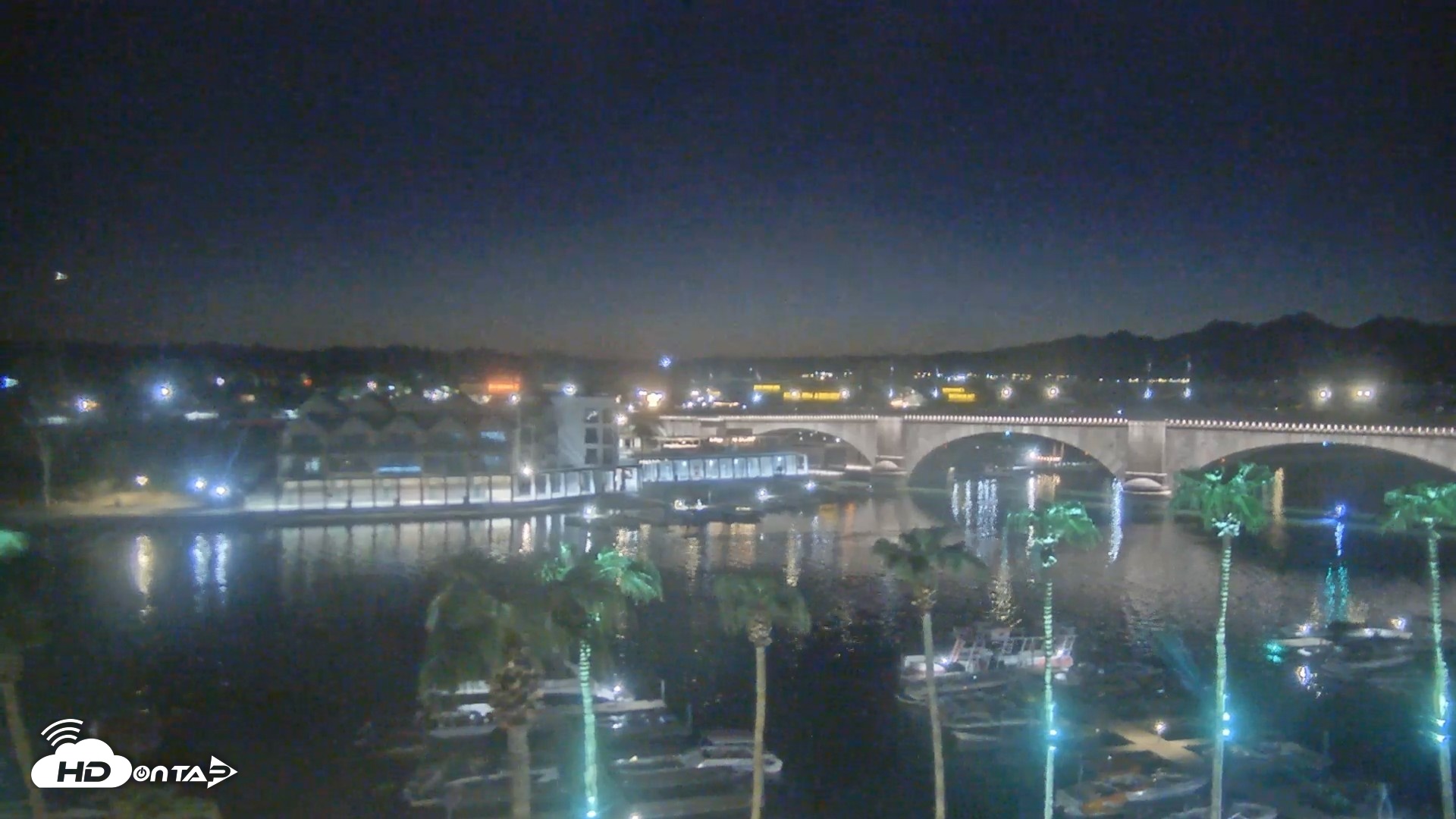 Snapshot of Lake Havasu London Bridge Live Webcam taken Sep 18, 2026, 7:36pm MST