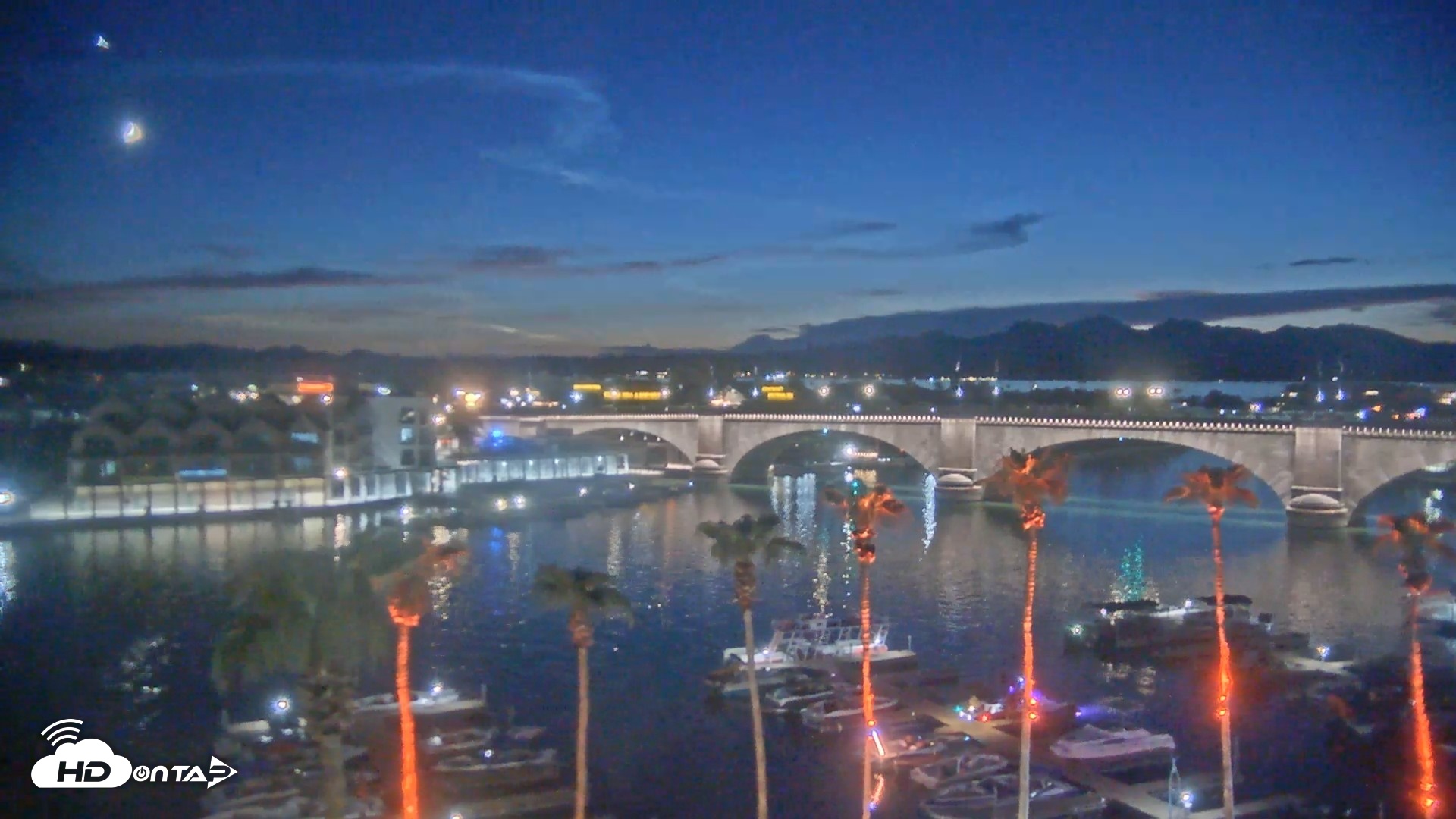 Snapshot of Lake Havasu London Bridge Live Webcam taken Aug 15, 2026, 8:12pm MST
