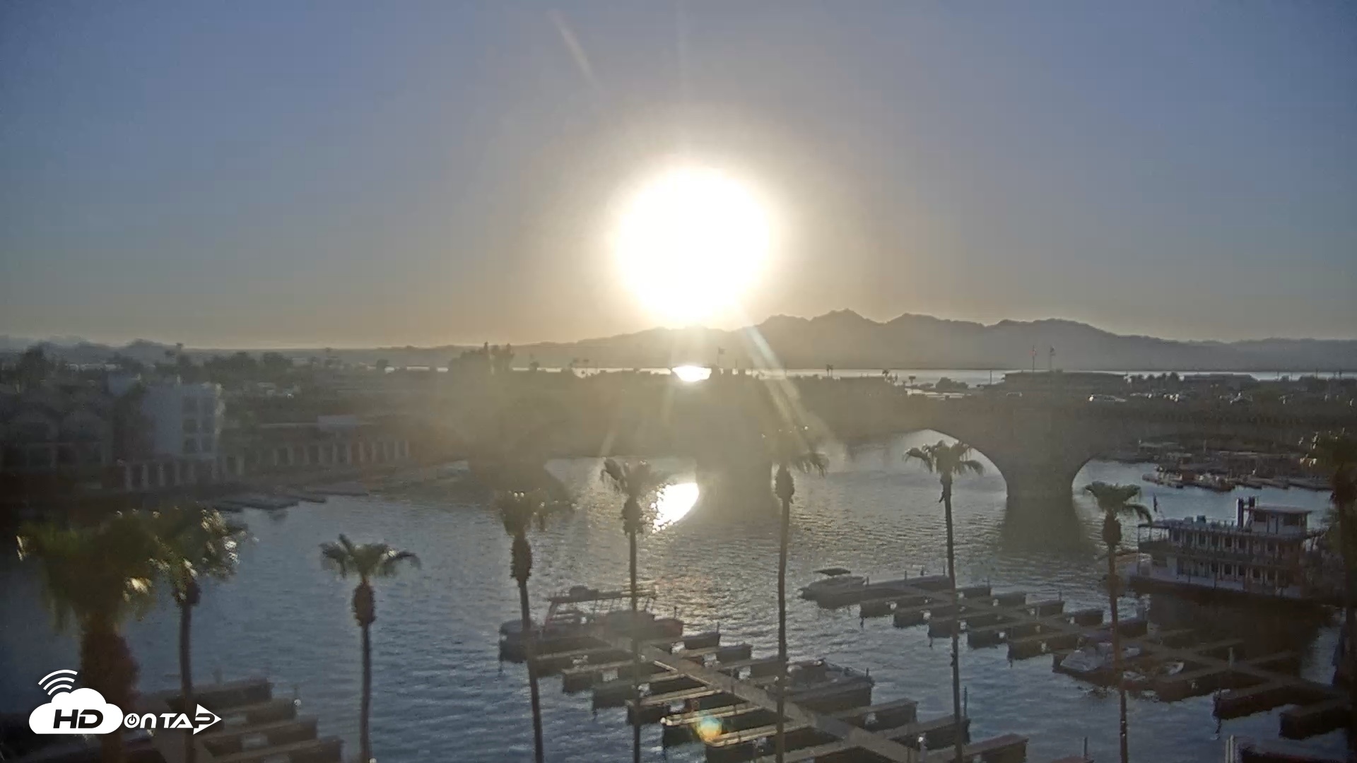 Snapshot of Lake Havasu London Bridge Live Webcam taken Jul 22, 2026, 7:11pm MST
