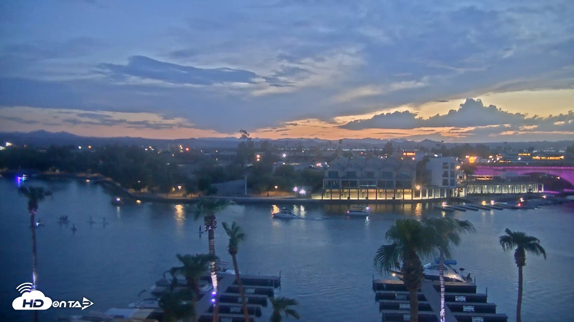 Snapshot of Lake Havasu London Bridge Live Webcam taken Aug 28, 2026, 7:29pm MST