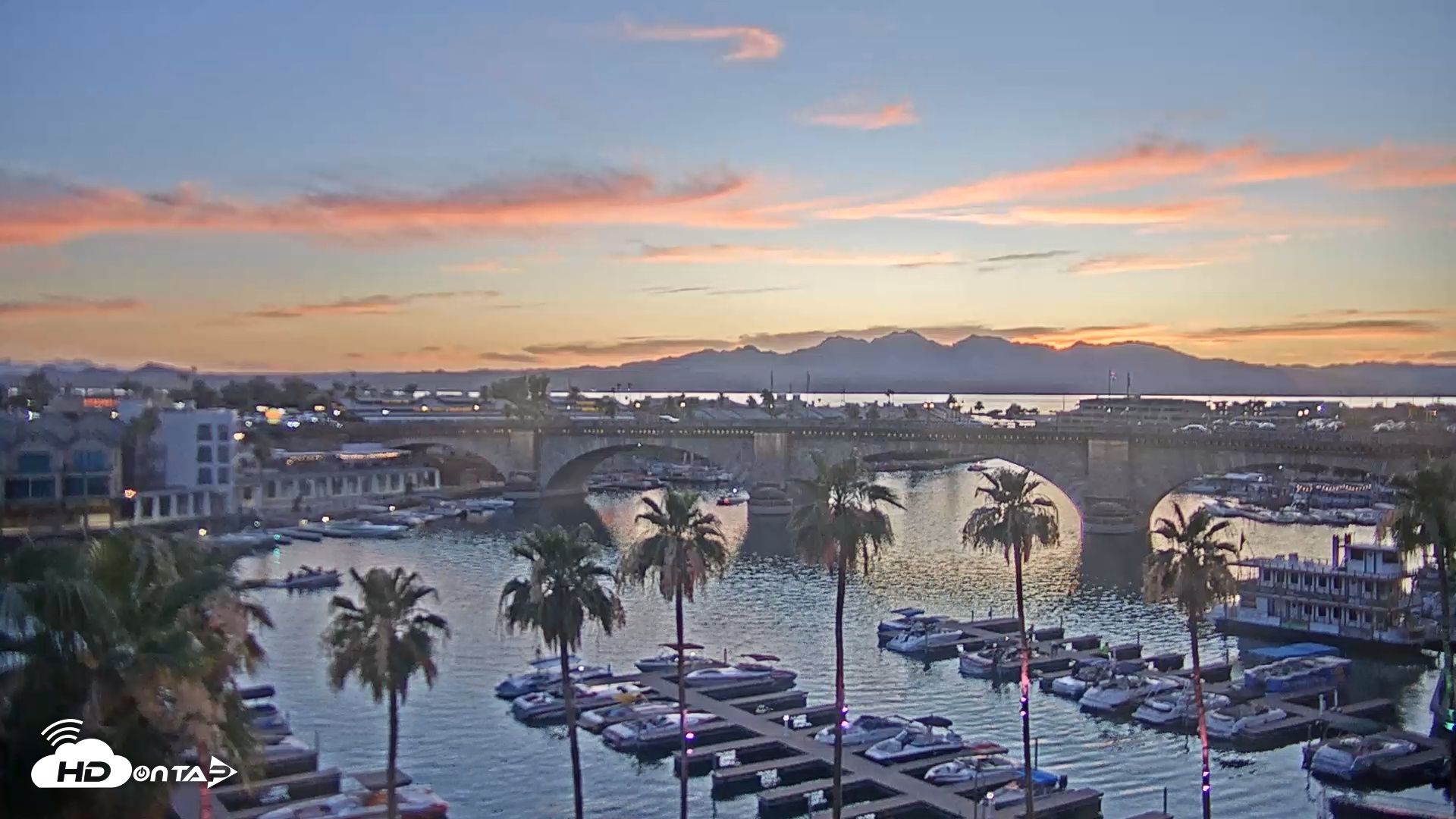 Snapshot of Lake Havasu London Bridge Live Webcam taken Jun 13, 2025, 8:03pm MST