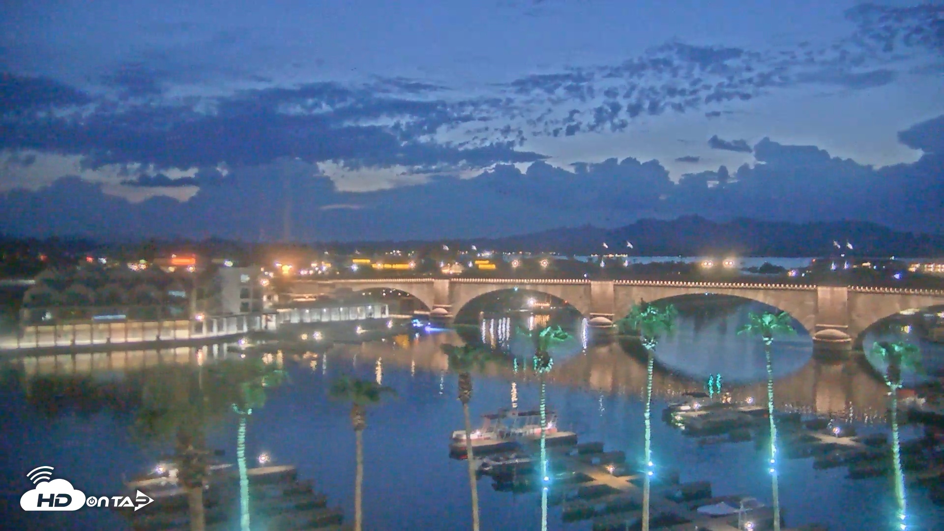 Snapshot of Lake Havasu London Bridge Live Webcam taken Aug 10, 2026, 8:07pm MST
