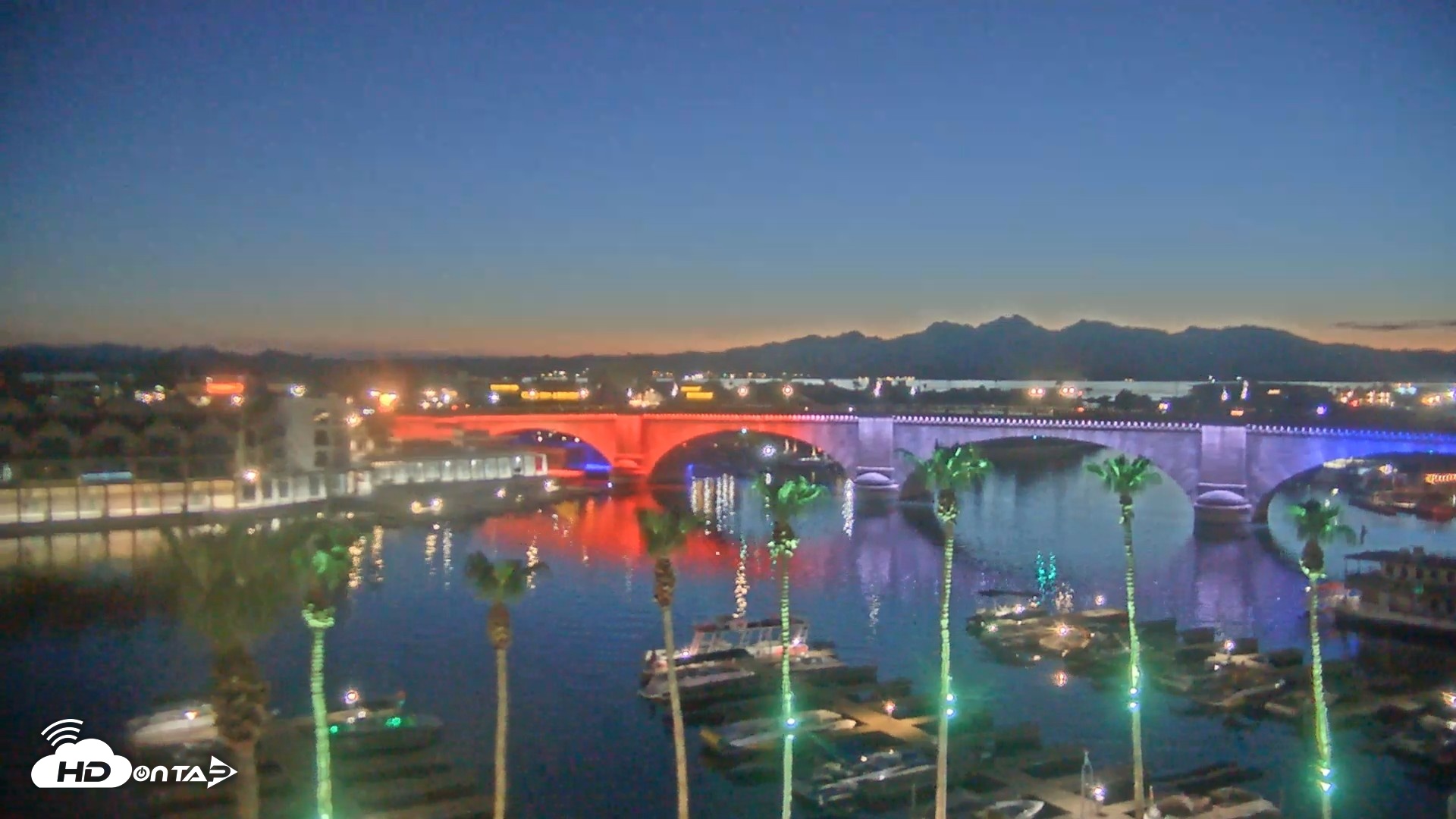 Snapshot of Lake Havasu London Bridge Live Webcam taken Jul 14, 2026, 8:36pm MST