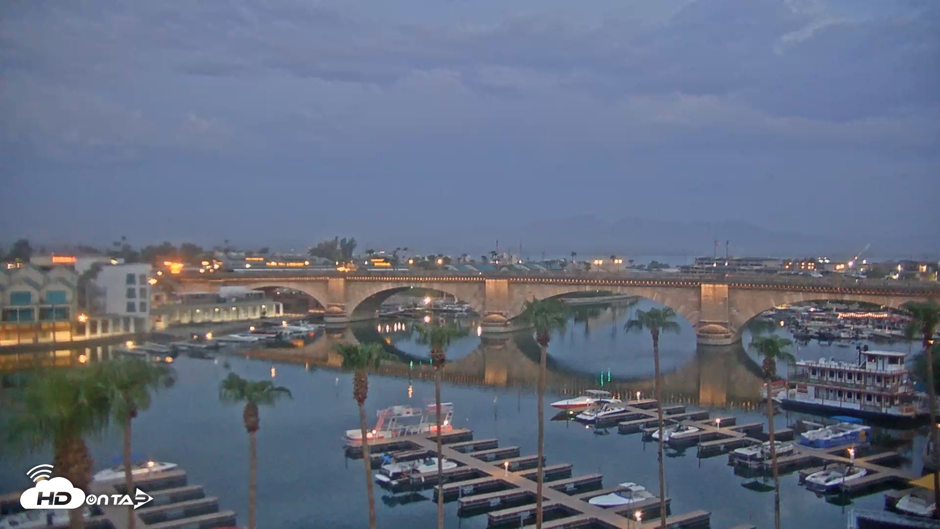 Snapshot of Lake Havasu London Bridge Live Webcam taken Aug 10, 2026, 5:41am MST