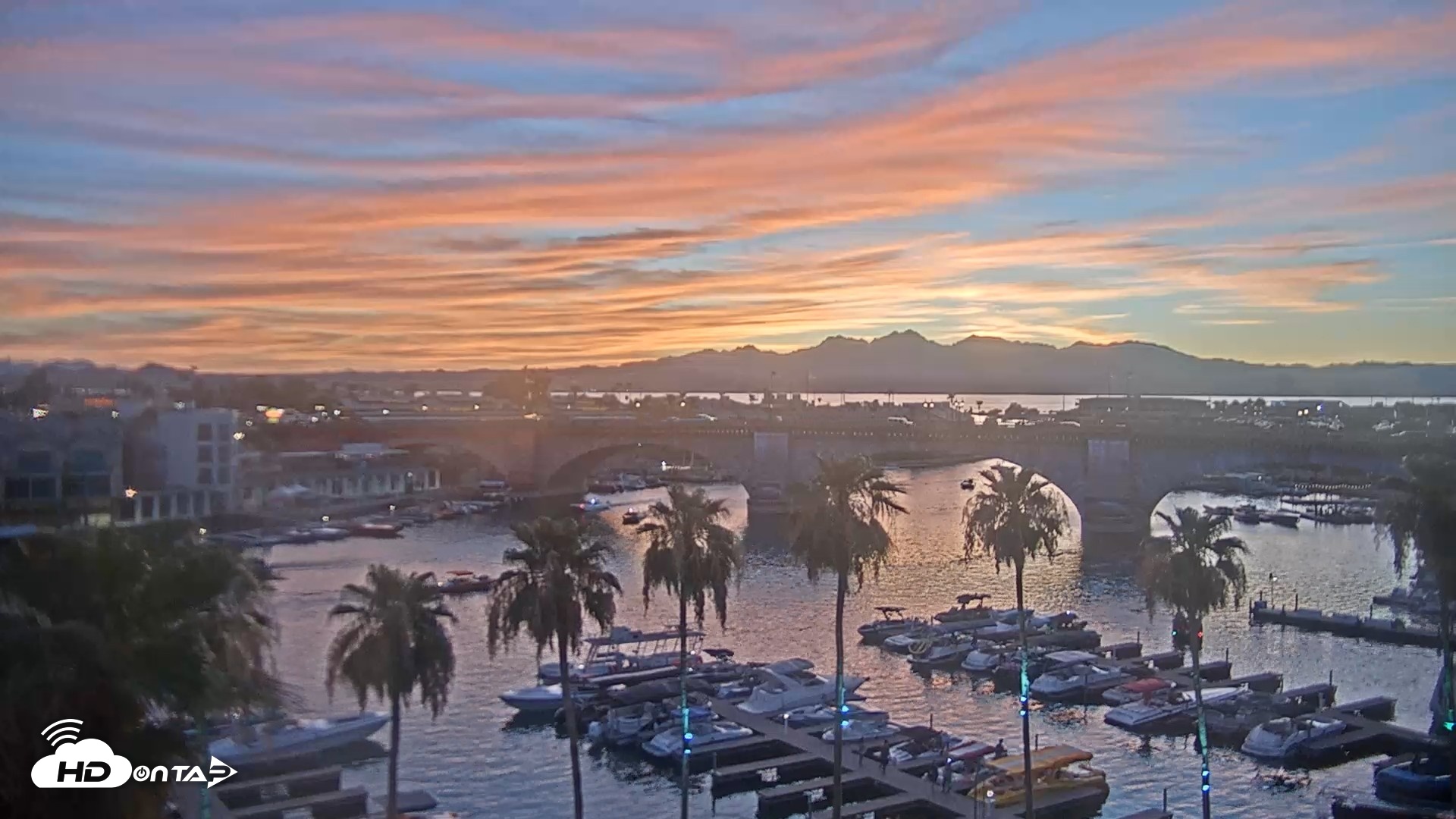 Snapshot of Lake Havasu London Bridge Live Webcam taken Jul 3, 2026, 8:07pm MST