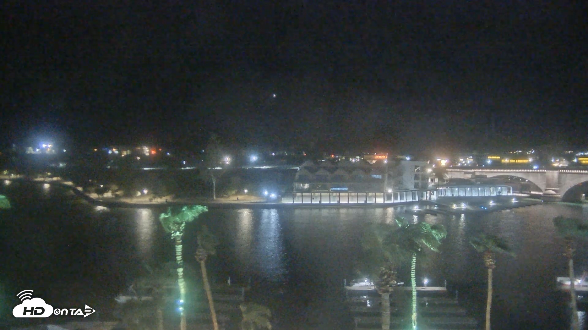 Snapshot of Lake Havasu London Bridge Live Webcam taken Aug 31, 2026, 8:13pm MST