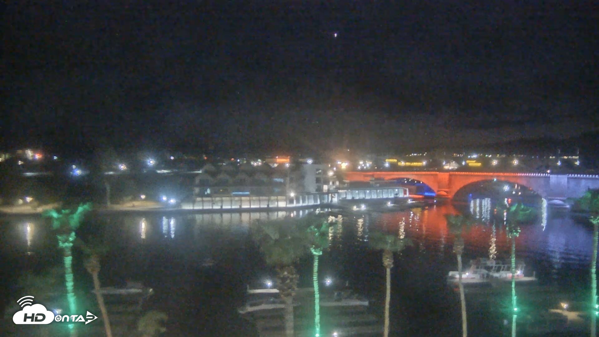Snapshot of Lake Havasu London Bridge Live Webcam taken Jul 23, 2026, 8:52pm MST