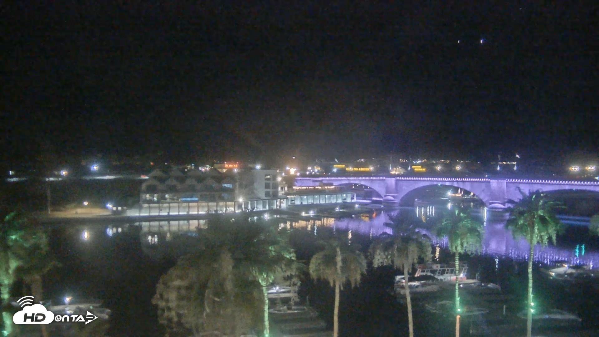 Snapshot of Lake Havasu London Bridge Live Webcam taken Jun 7, 2026, 9:20pm MST
