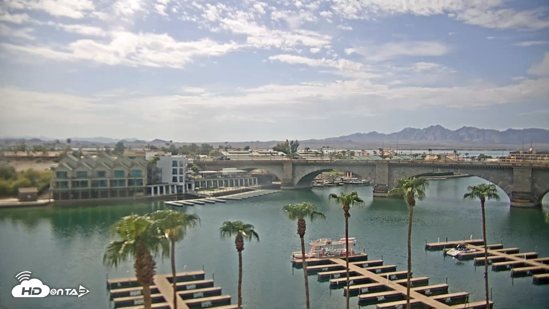 Snapshot of Lake Havasu London Bridge Live Webcam taken Aug 26, 2026, 3:19pm MST