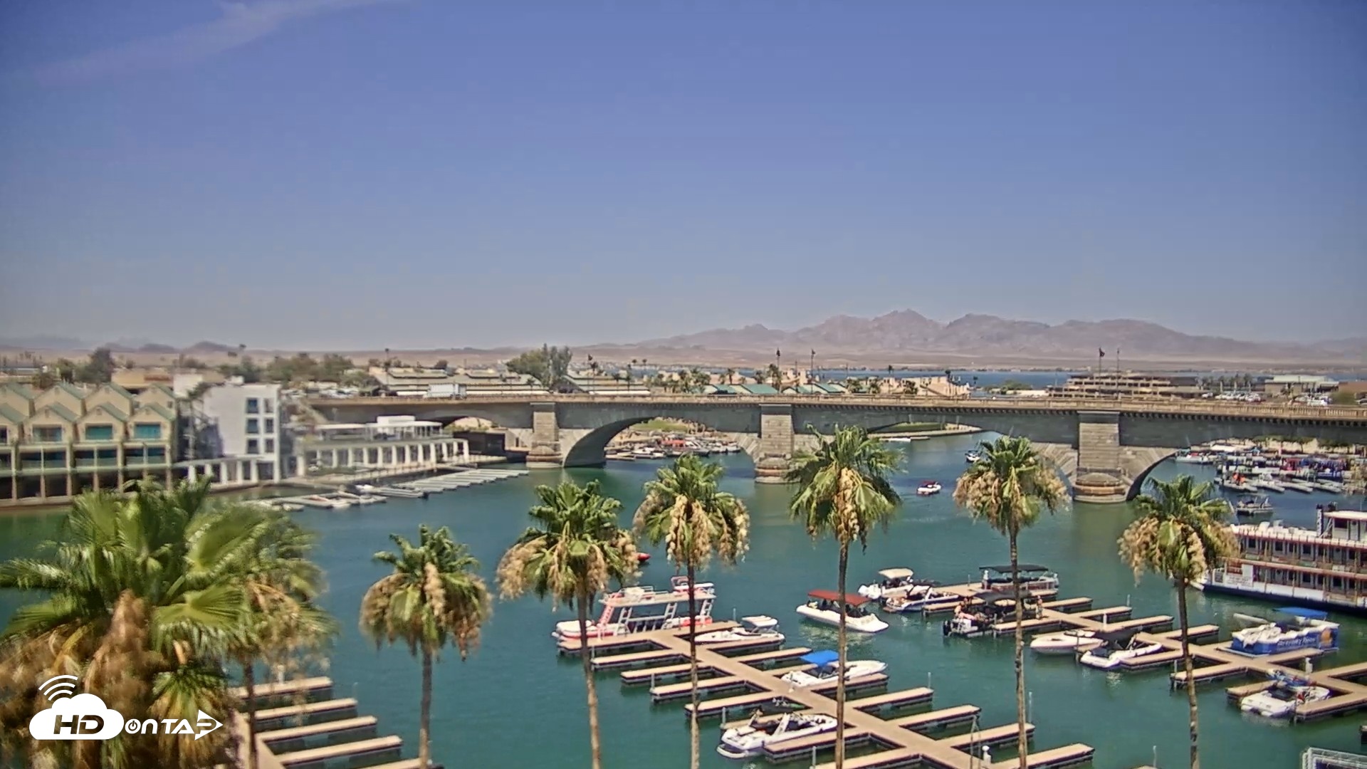 Snapshot of Lake Havasu London Bridge Live Webcam taken Jun 11, 2026, 11:14am MST