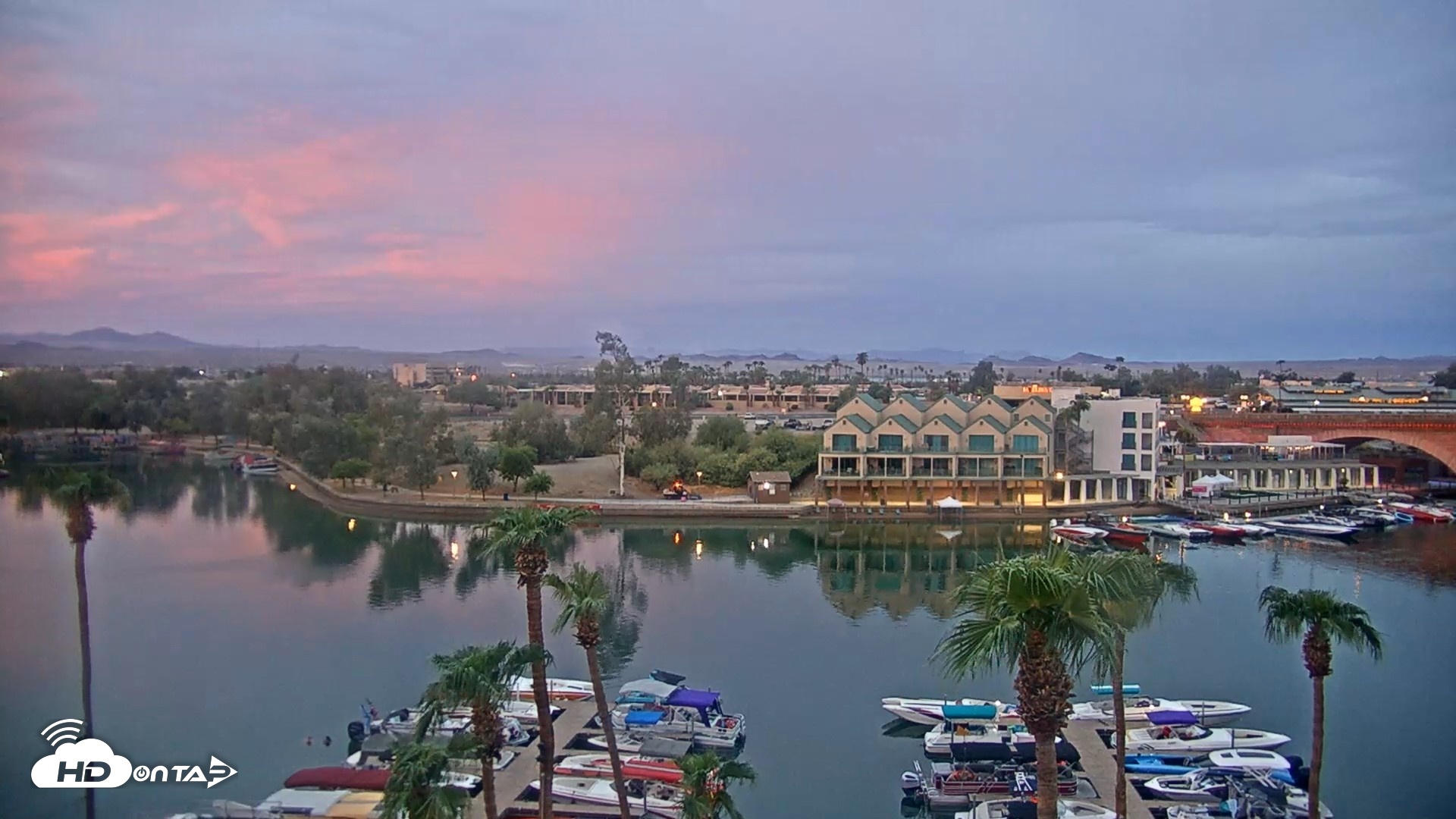 Snapshot of Lake Havasu London Bridge Live Webcam taken Sep 6, 2026, 6:11am MST
