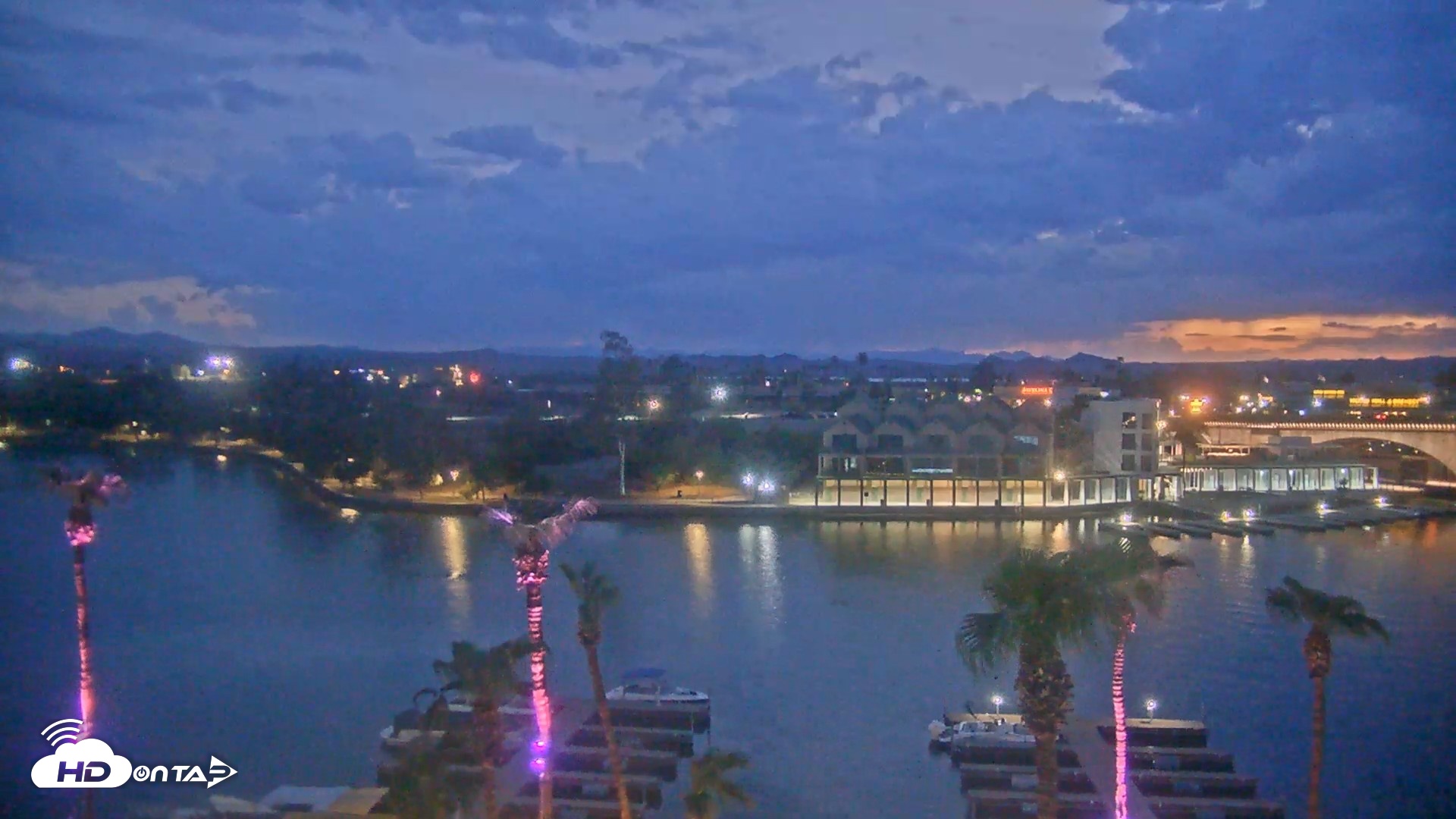 Snapshot of Lake Havasu London Bridge Live Webcam taken Aug 12, 2026, 7:54pm MST