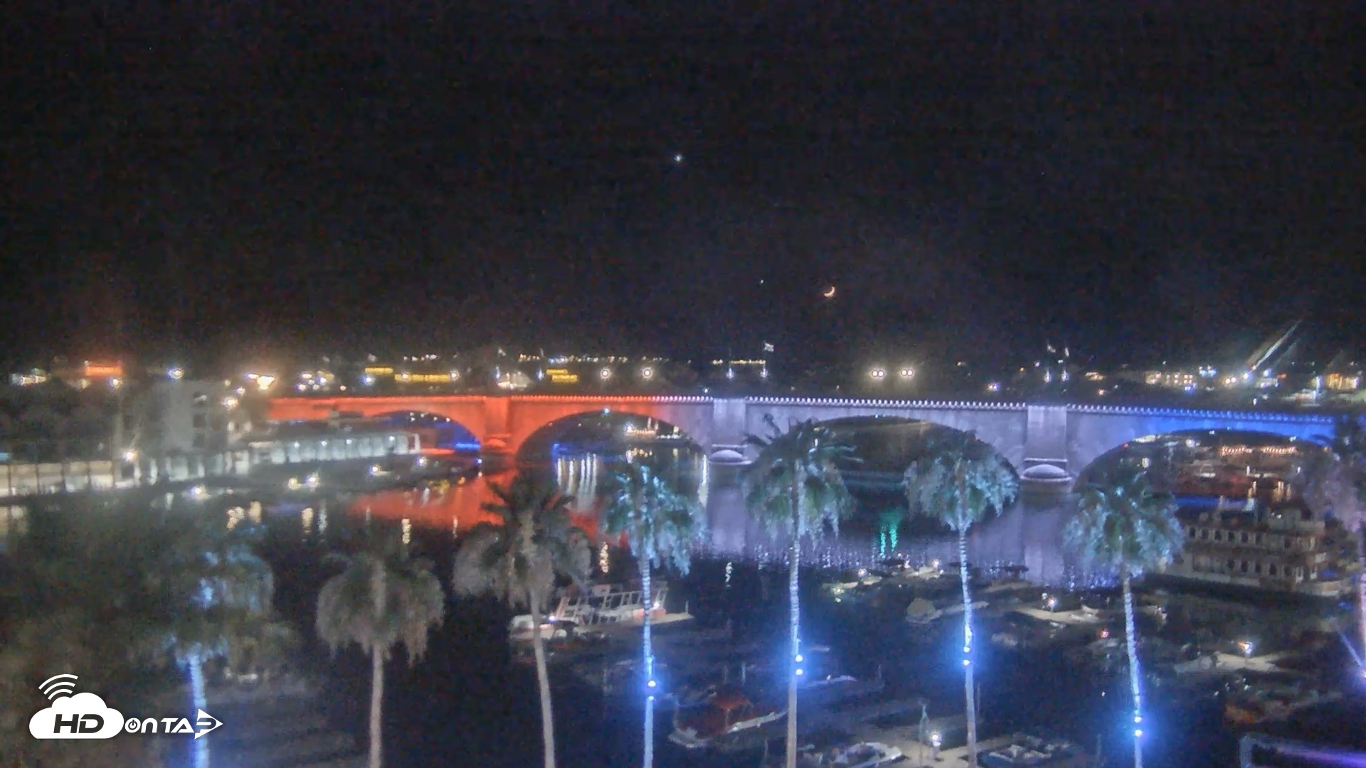 Snapshot of Lake Havasu London Bridge Live Webcam taken Jun 16, 2026, 9:36pm MST