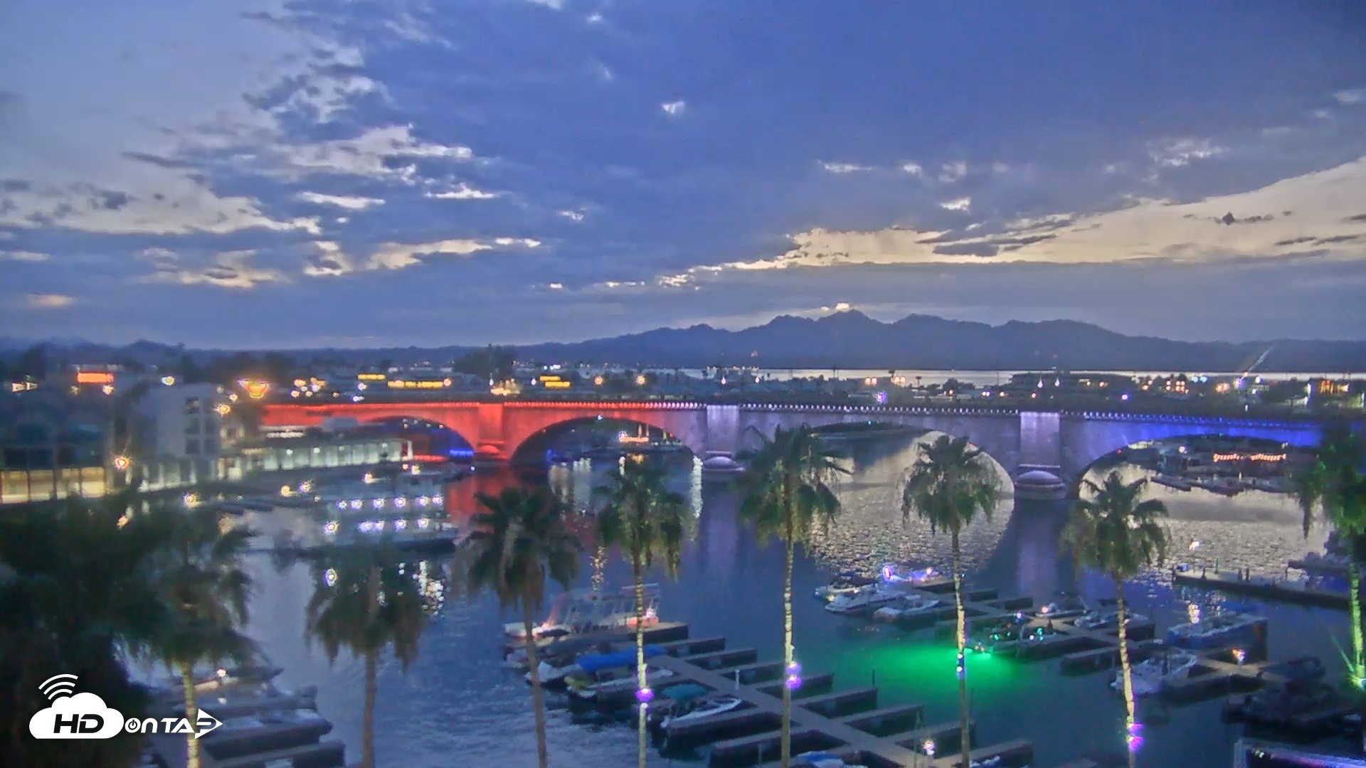 Snapshot of Lake Havasu London Bridge Live Webcam taken Jun 23, 2026, 8:19pm MST